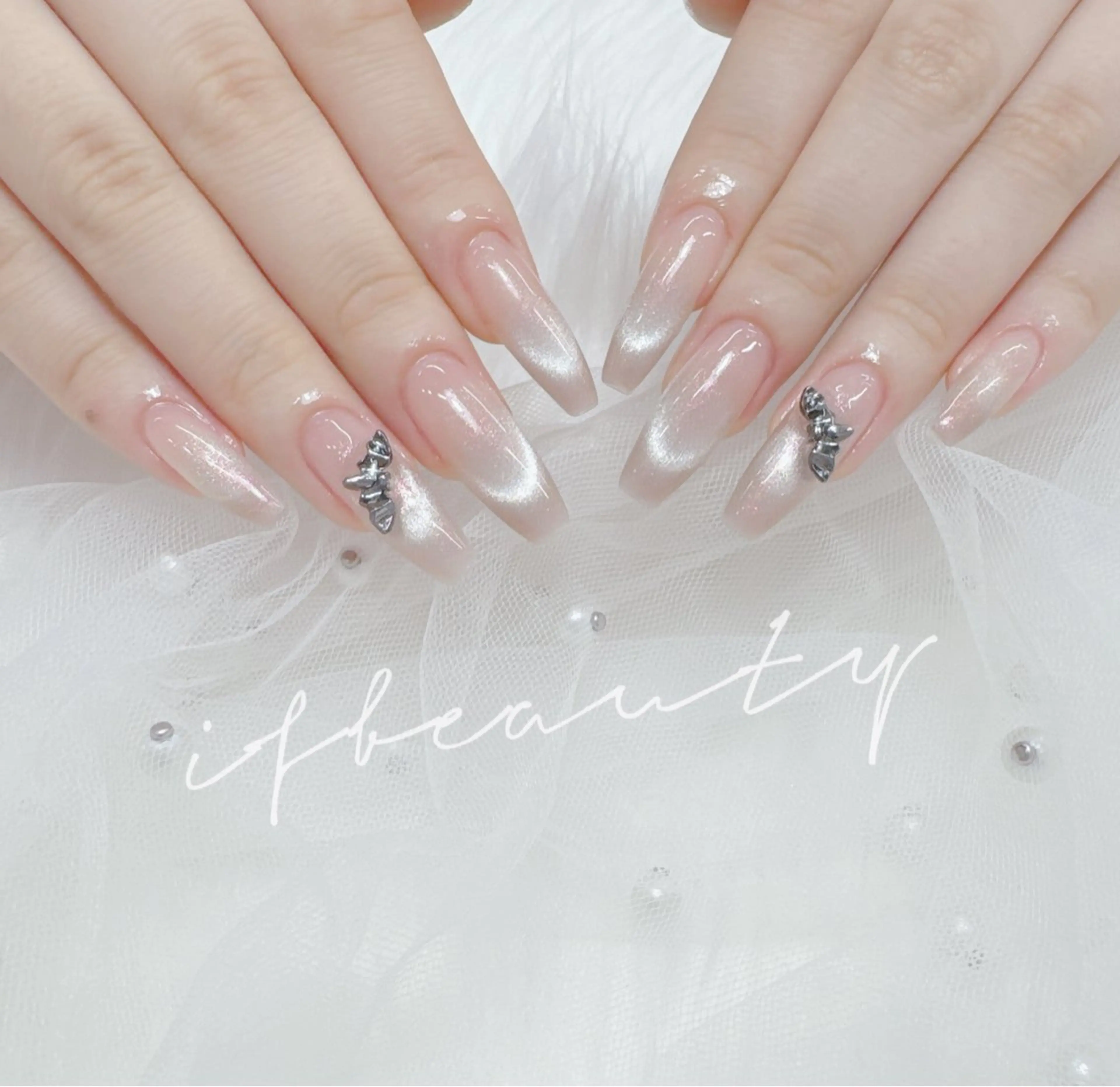 【チップ長さだし】マグネットフレンチネイル💅8900円【ベース付き】の写真