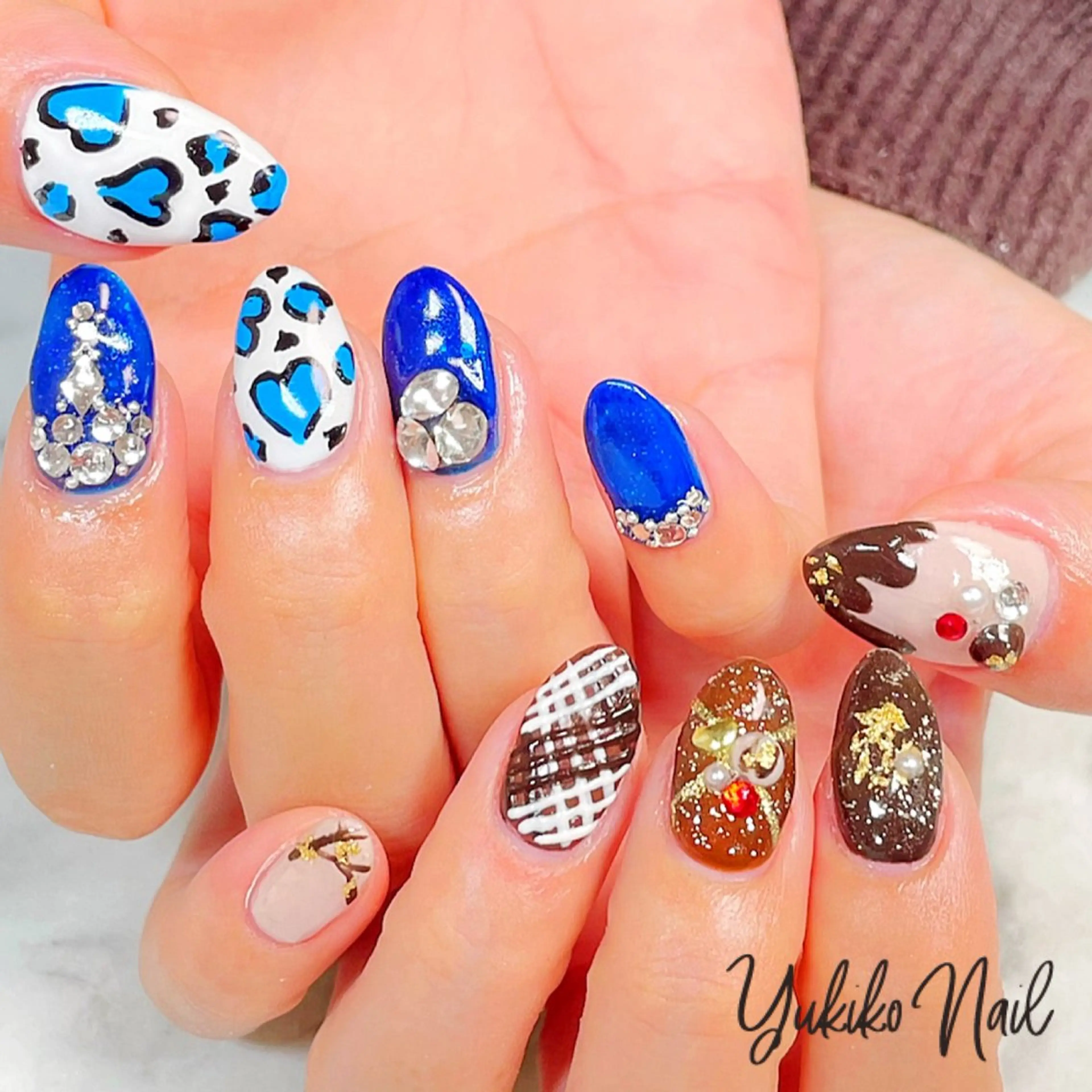 ネイル アニマル柄 ブルー 持ち込み バレンタイン ハンドネイル ユキコ ネイルのネイルデザイン