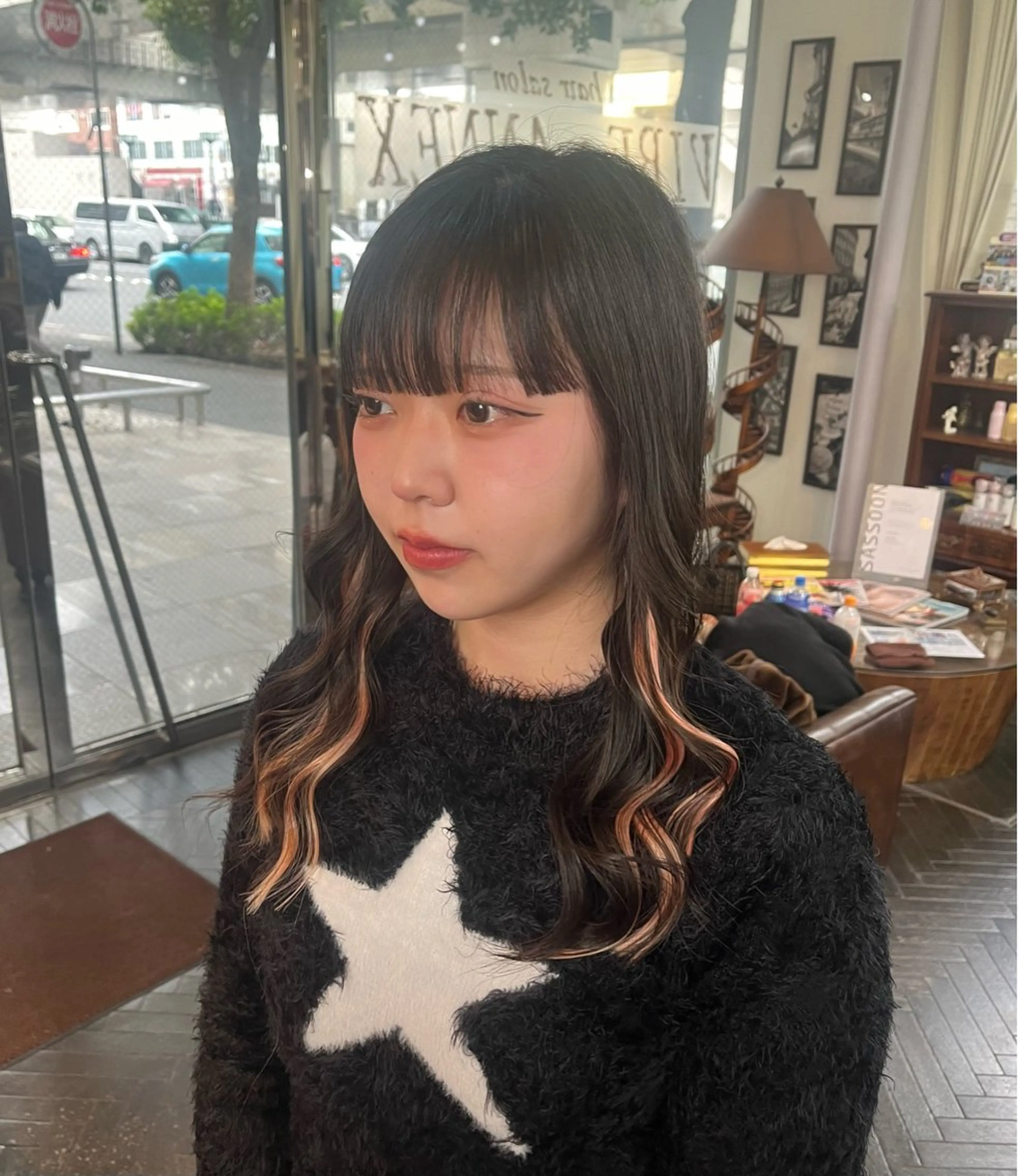 セミロング エクステ デザインカラー/ ブリーチ/コーンロウのヘアスタイル