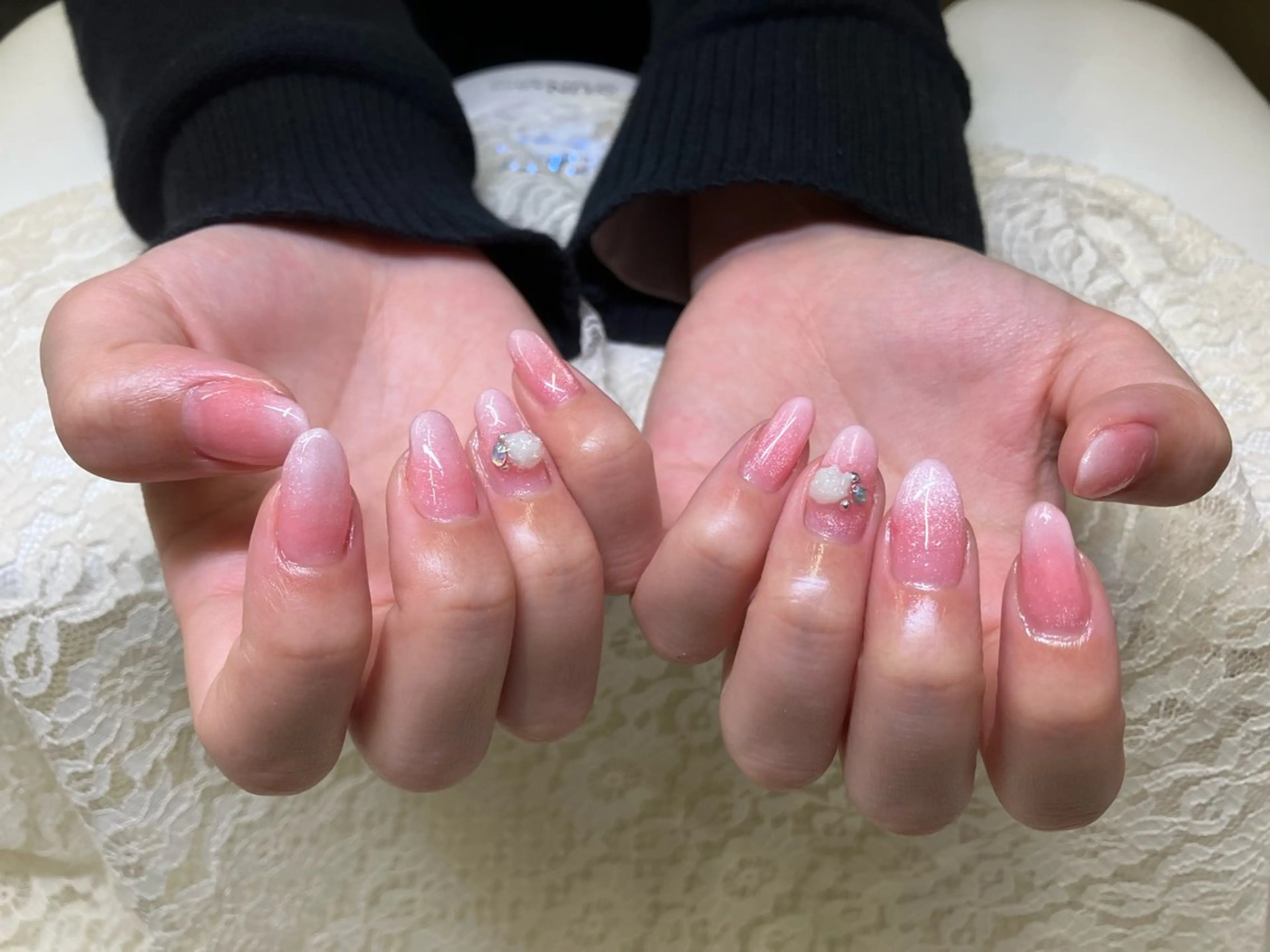 ネイル クリアネイル ジェルネイル マグネットネイル ピンク ストーンネイル ハンドネイル Horizon☆Nails所属・Horizon ☆ Nailsのネイルデザイン
