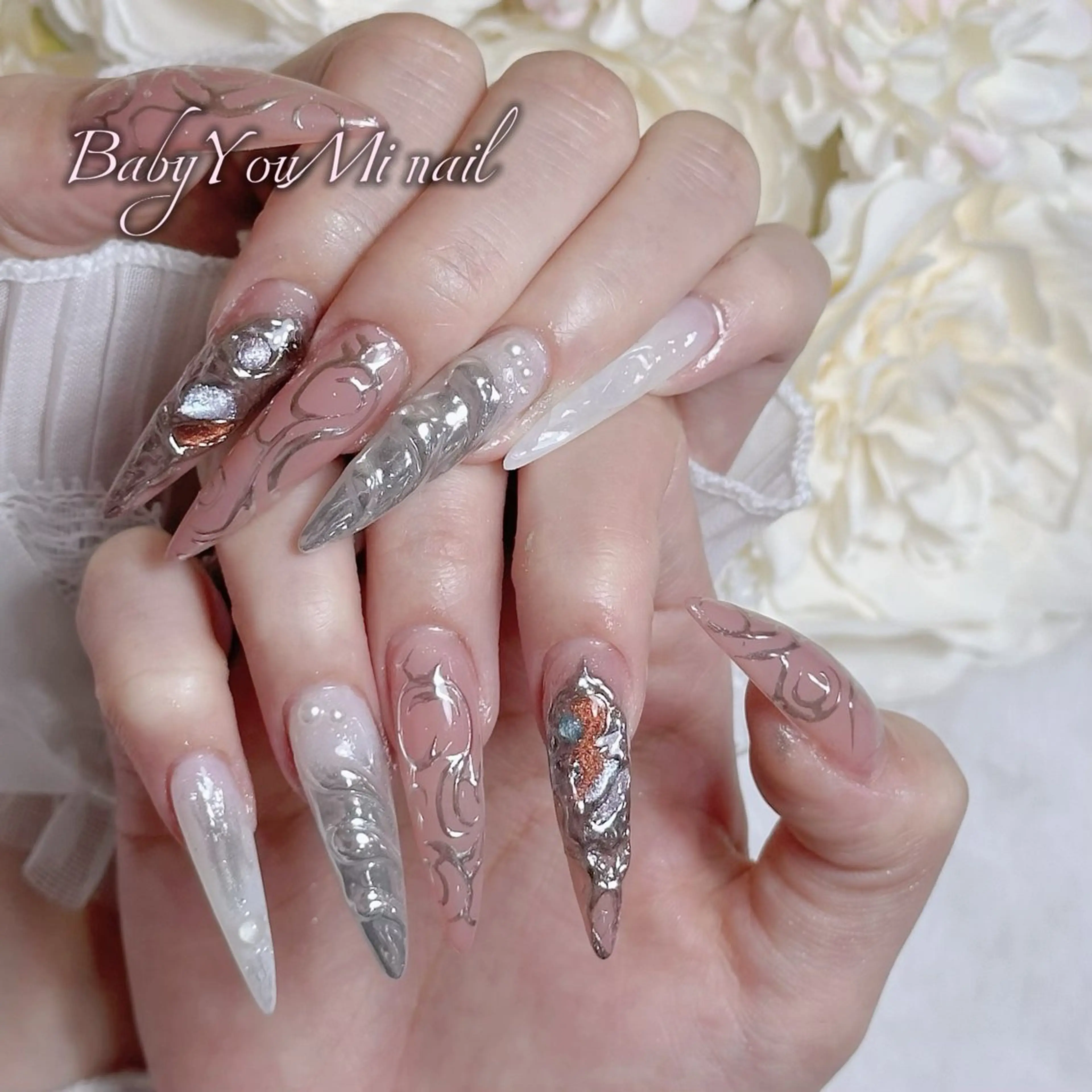 ネイル フラワーネイル フレンチネイル ジェルネイル ガラスフレンチ ハート ハンドネイル Oomiya 服部のネイルデザイン