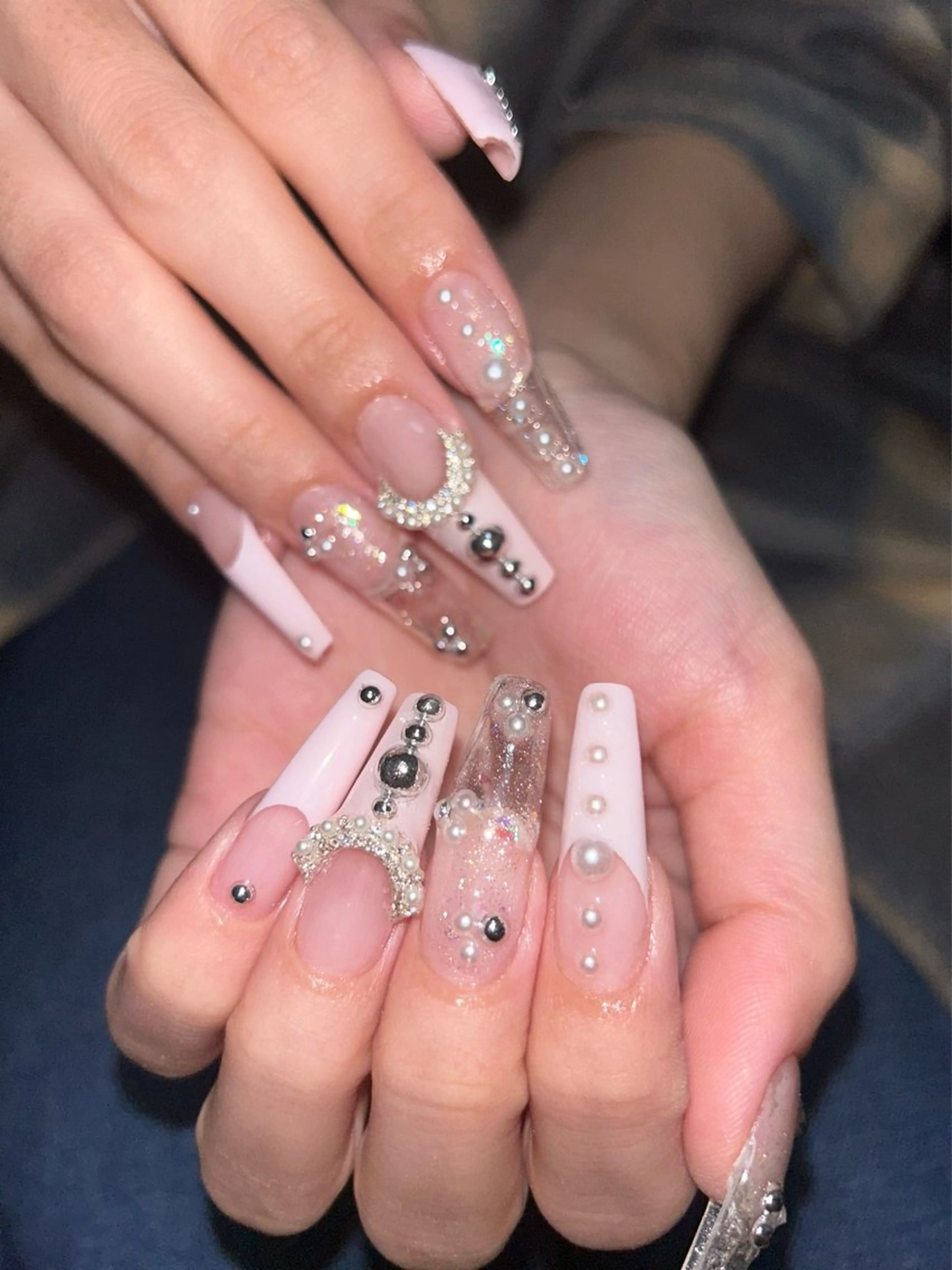 セミロング OKUHARA Mのネイルデザイン