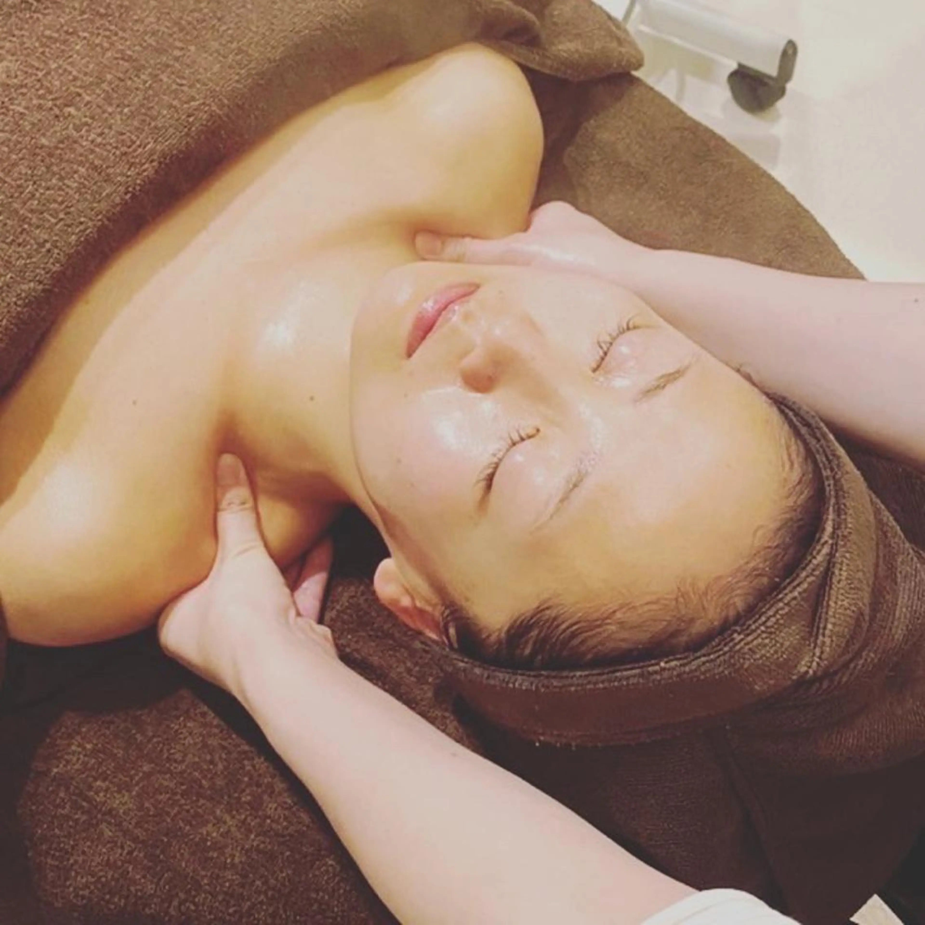 癒し効果➕美肌✨リラクゼーションコース／フェイシャルマッサージ＋美パック＋(デコルテ／ハンド／ネック)のマッサージ付き♪の写真