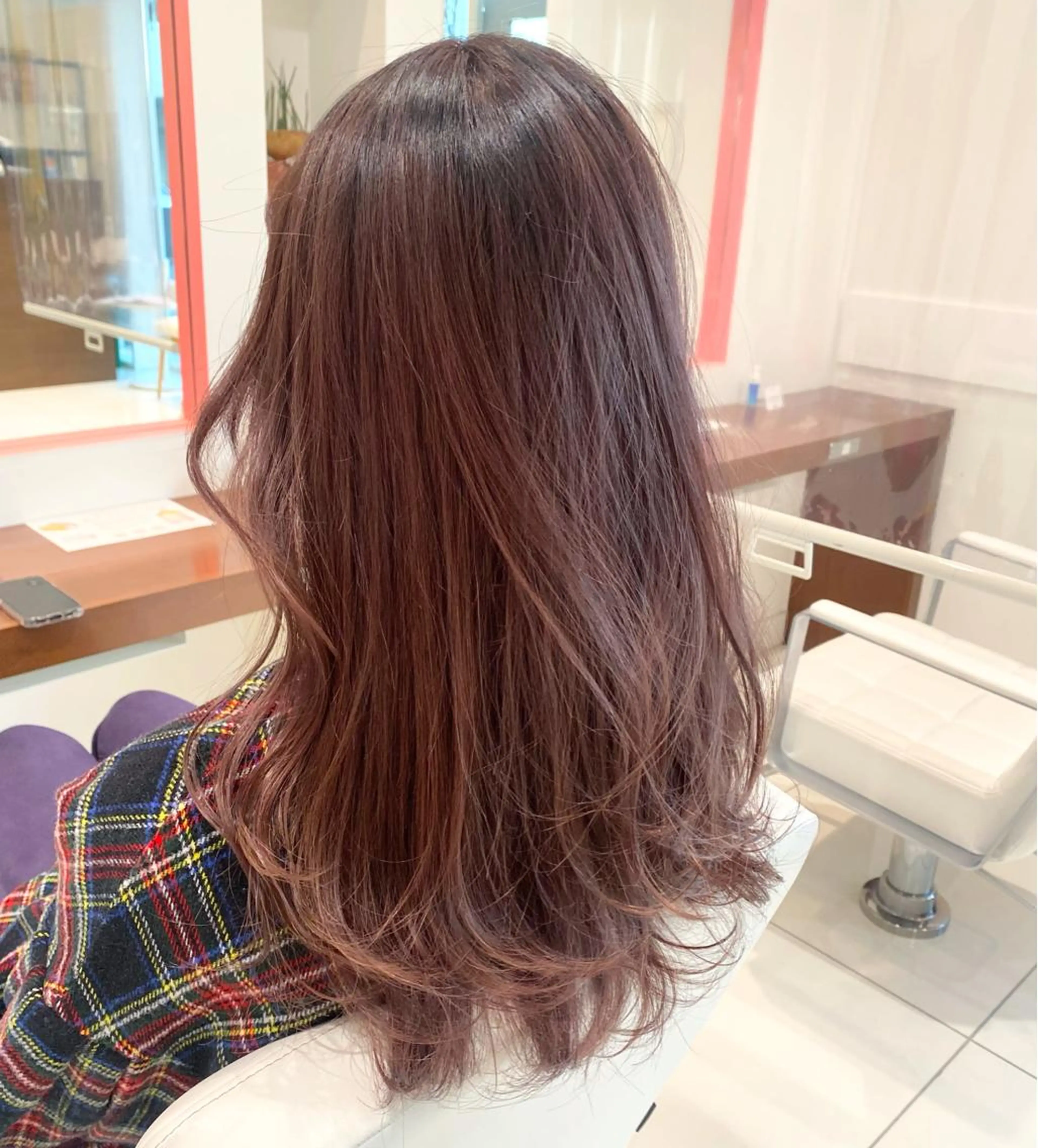 セミロング カラー ブリーチ ピンクカラー HOLON池袋所属・ウルフカット ハッシュカット/七海のヘアスタイル