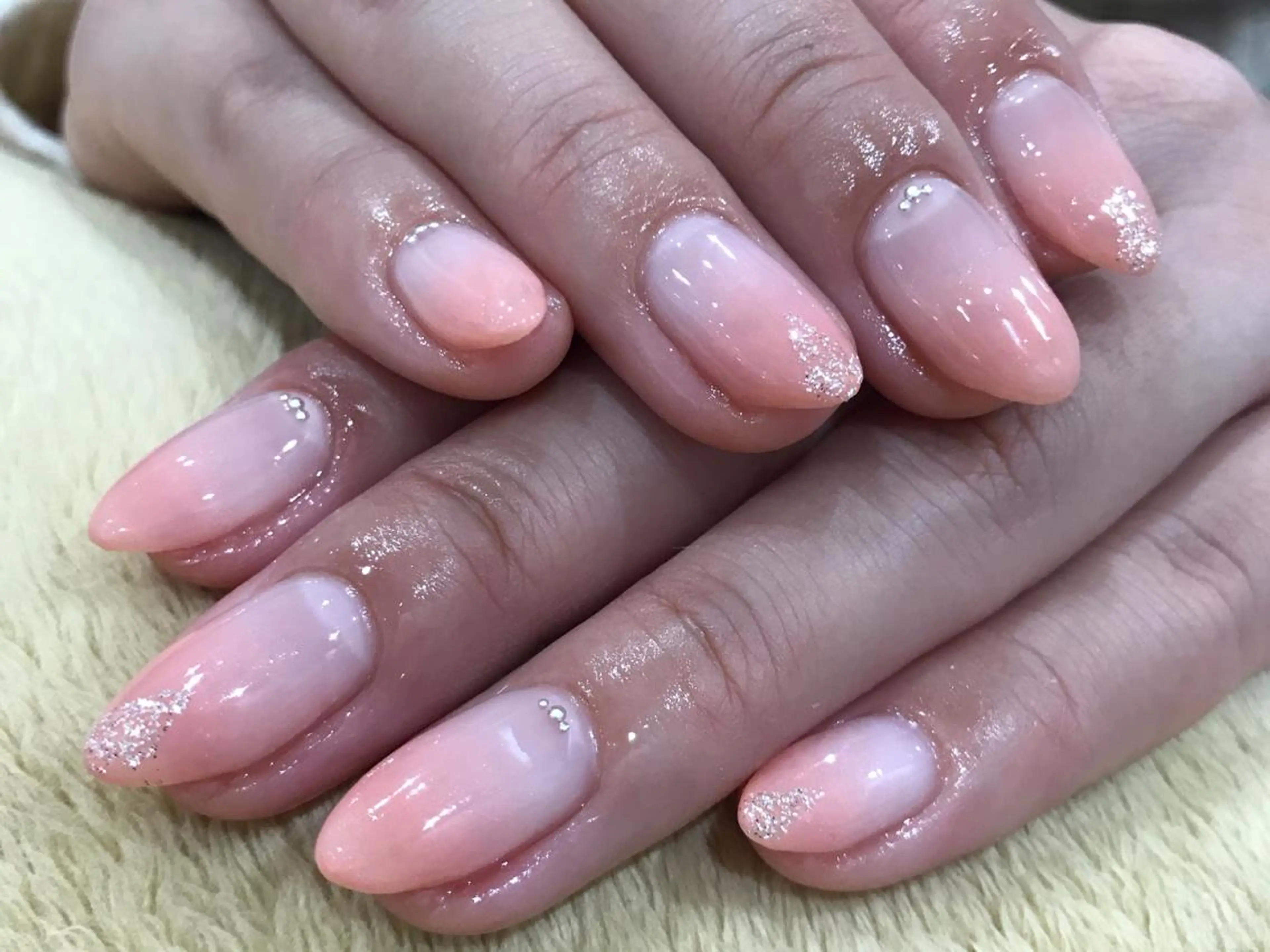 ネイル アートネイル グラデーション オレンジ ハンドネイル 中川 愛理のその他イメージ