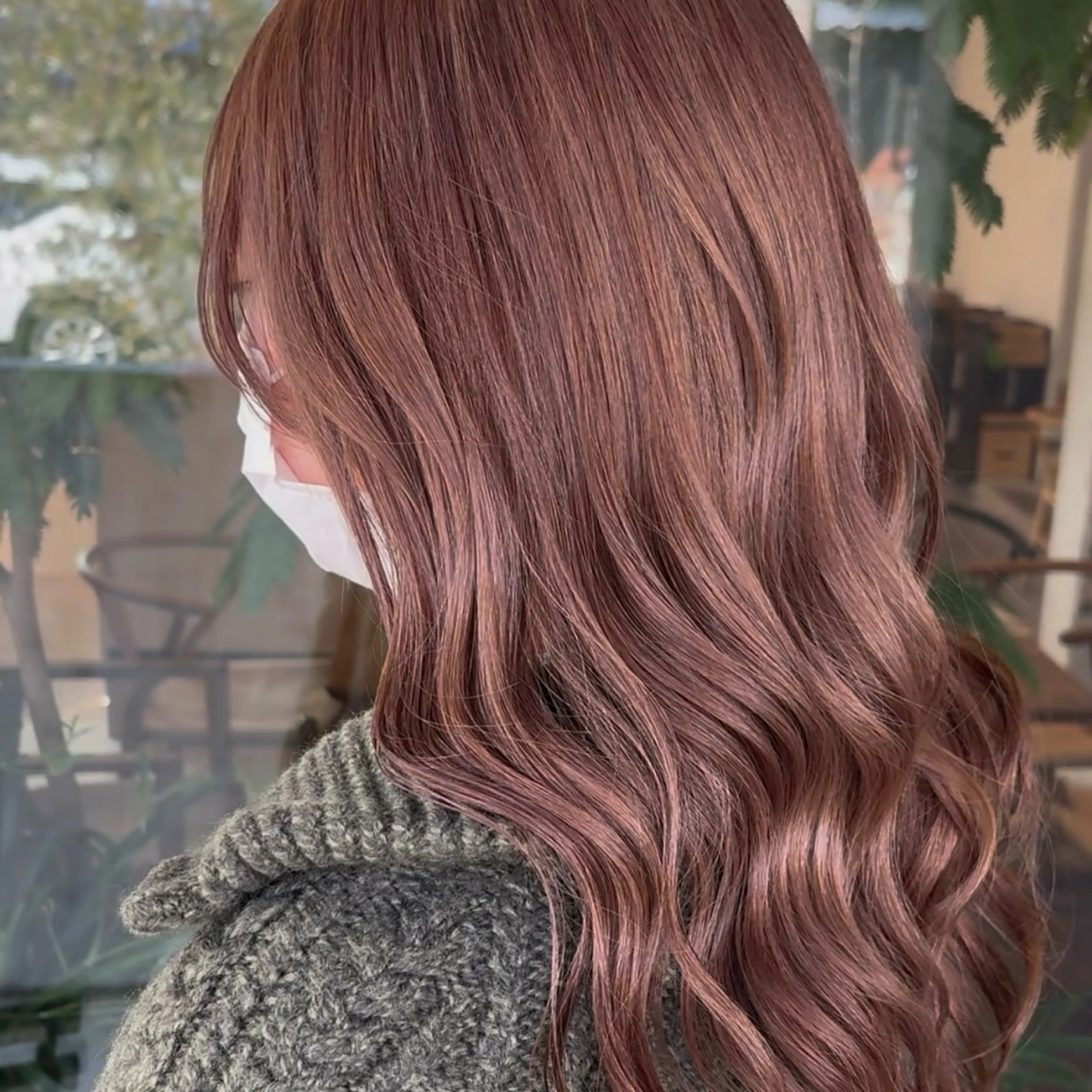 ロング カラー ブラウンカラー ピンクカラー ピンクブラウン GISELA サリナのヘアスタイル