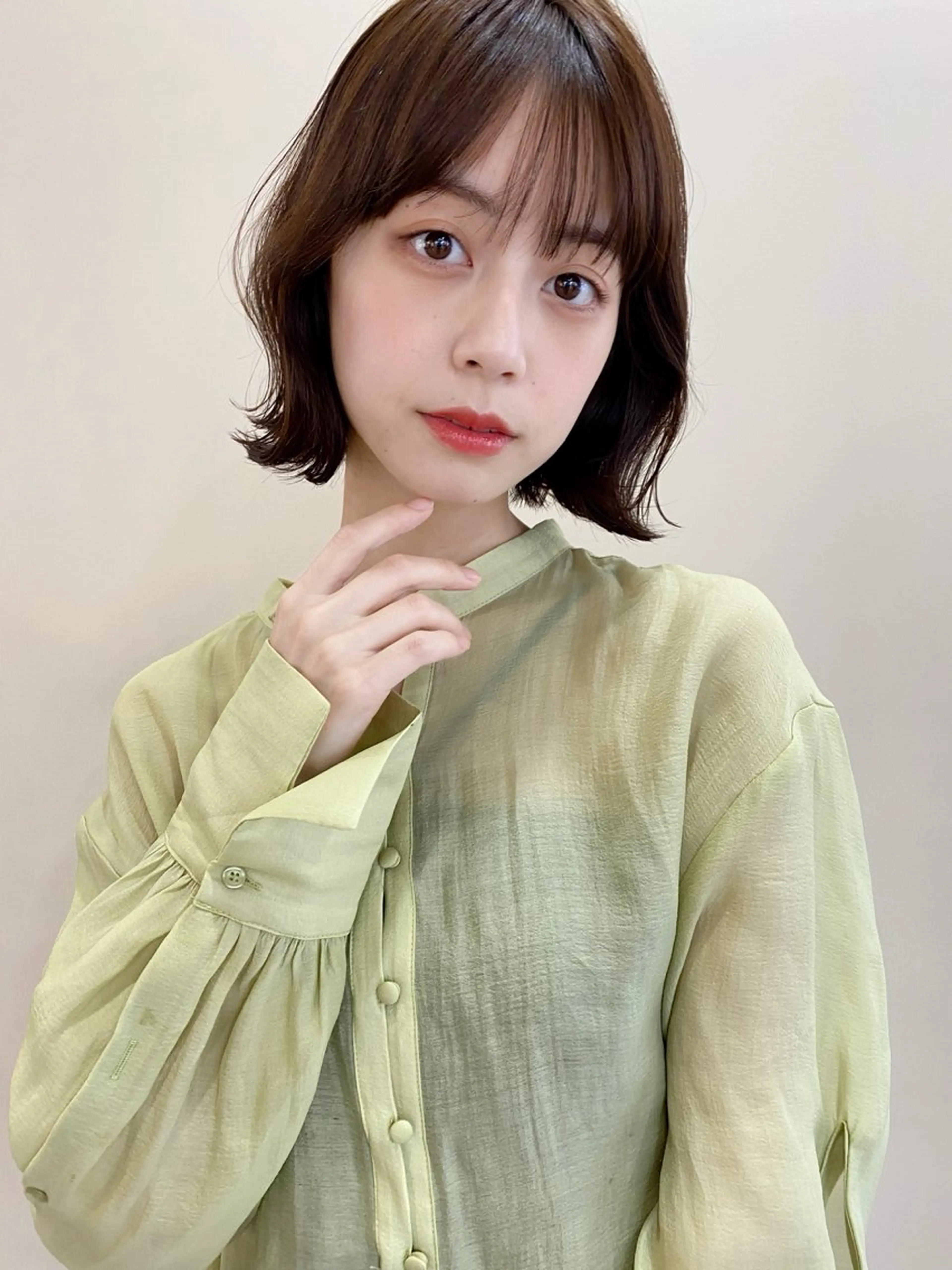 ショート ボブ 韓国風ヘア 鎌倉 彩のヘアスタイル