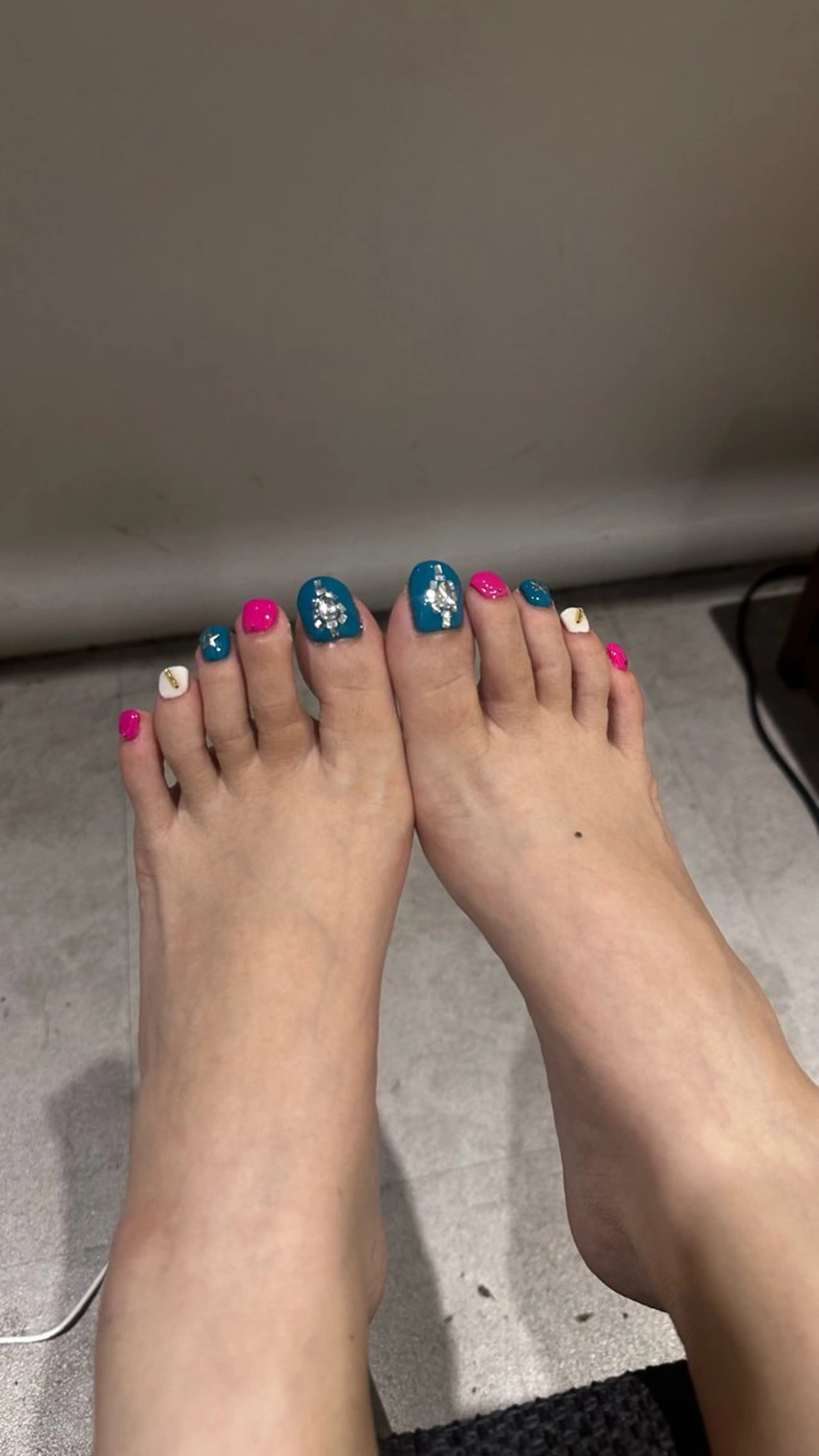 ネイル しおん⭐︎立川 sofaネイリストのネイルデザイン