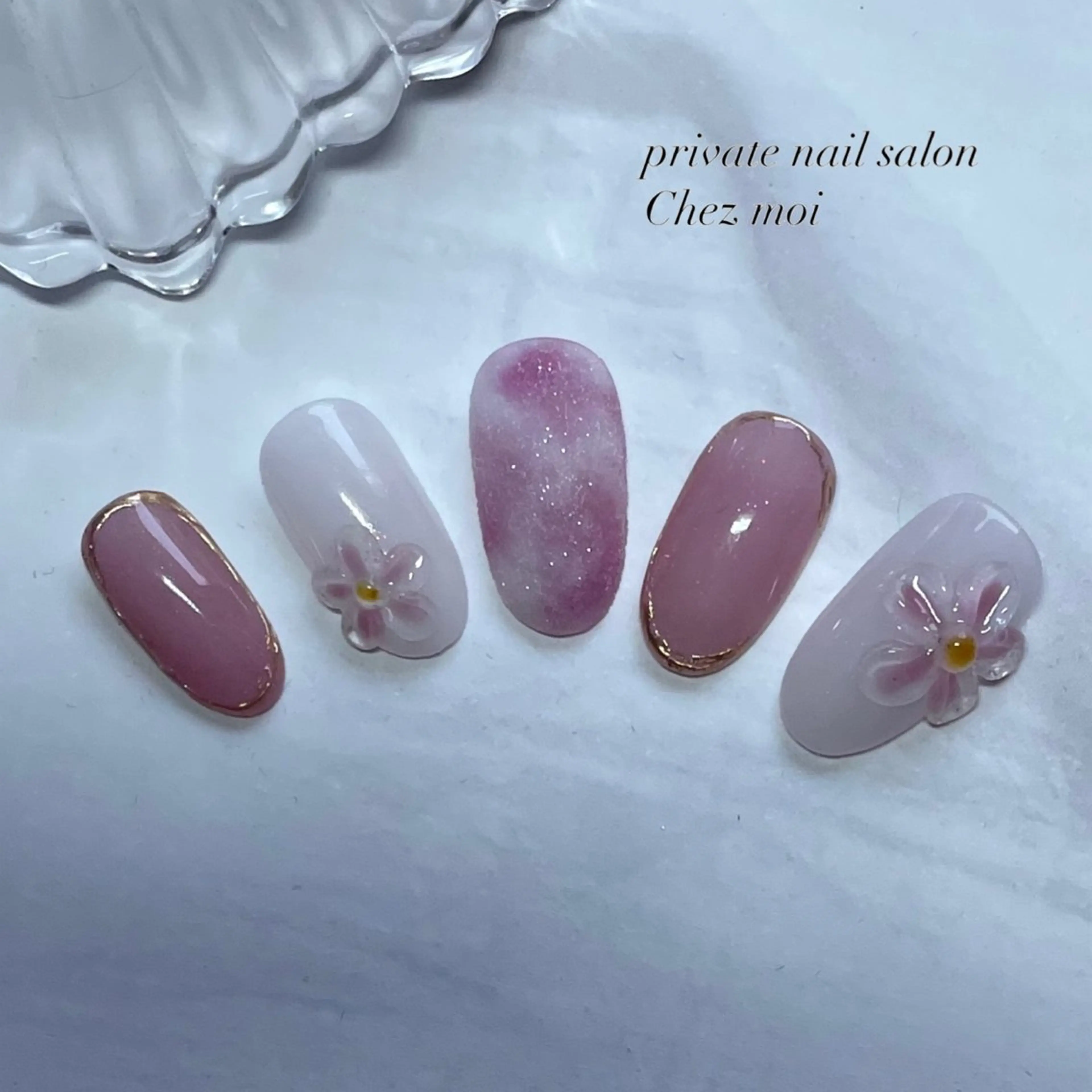 ネイル KOMINE TOMOKOのネイルデザイン