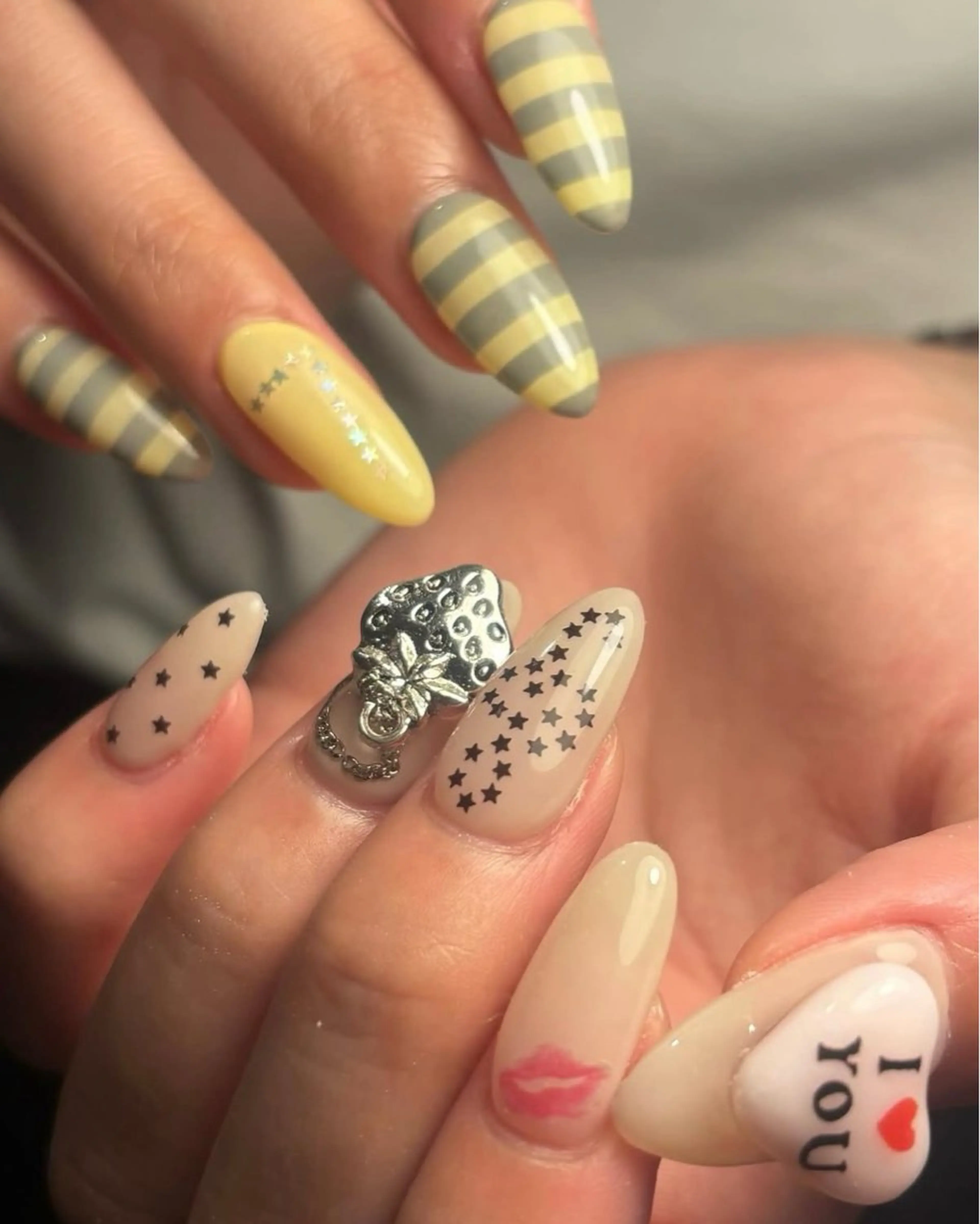 ネイル ハンドネイル 川畑 朱華のネイルデザイン