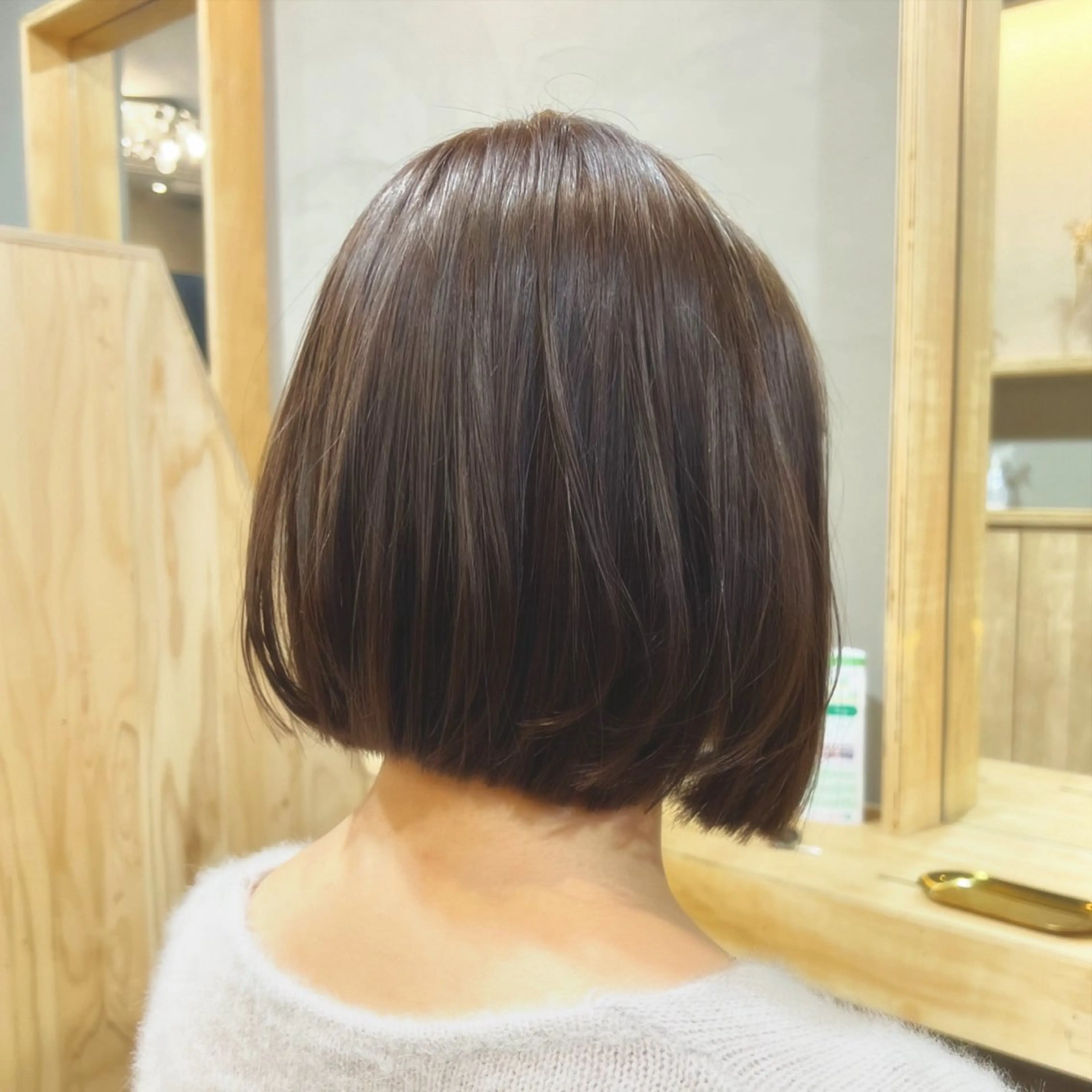 ショート カラー 切りっぱなしボブ ボブ 神戸ボブ✂️ ioe三宮/田 伸佳のヘアスタイル