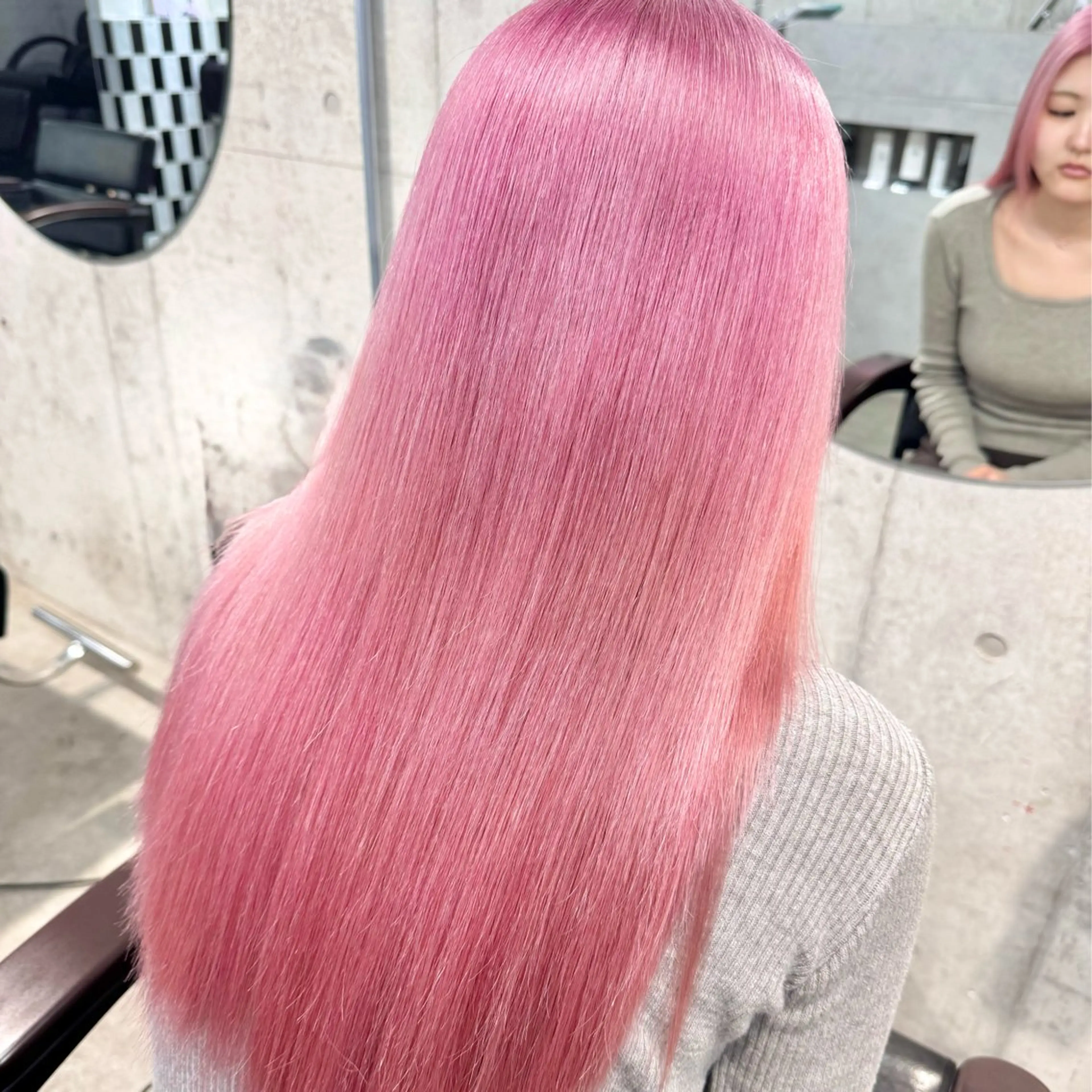 ロング カラー パーマ ヘアアレンジ メンズ キッズ メンズブリーチ ブリーチ ピンクカラー カット ヘアカラー トリートメント ハイトーン/ピンク 💗モモ໒꒱のヘアスタイル