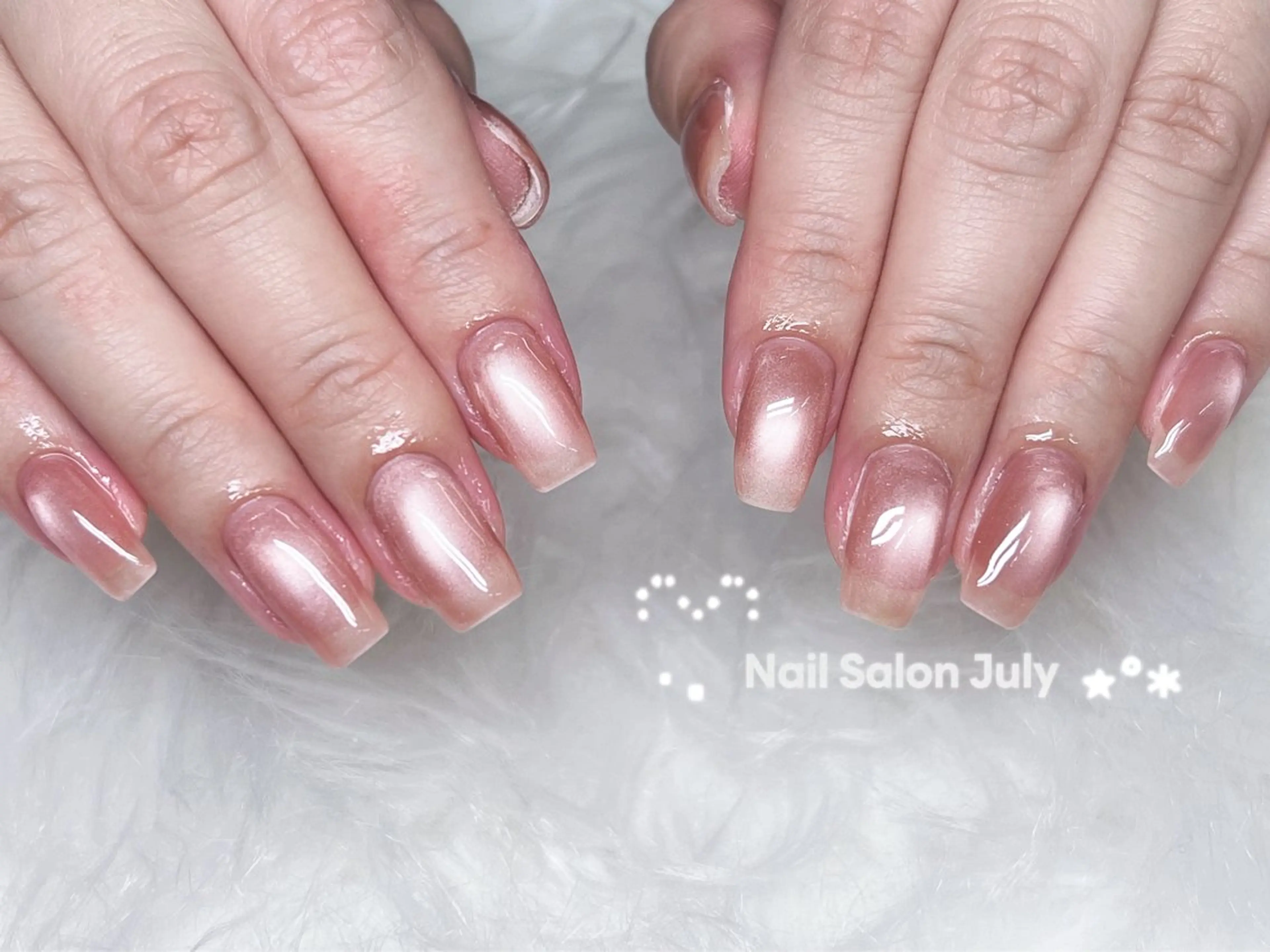 ネイル アートネイル オーロラネイル ジェルネイル ガーリー キラキラネイル ハンドネイル July モモのネイルデザイン