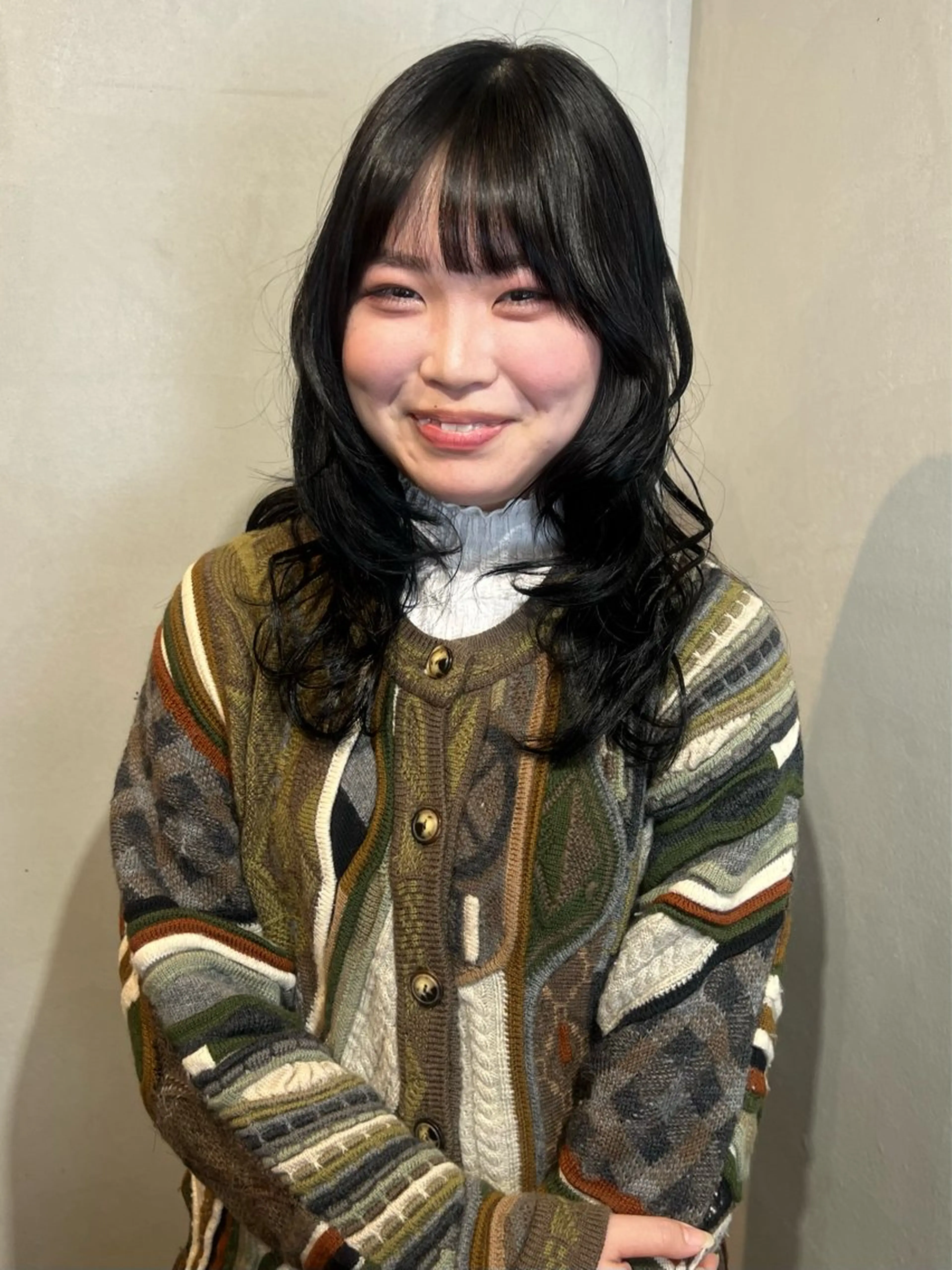 ミディアム カラー カット ヘアカラー トリートメント Aya/四条烏丸/ インナーカラーのヘアスタイル