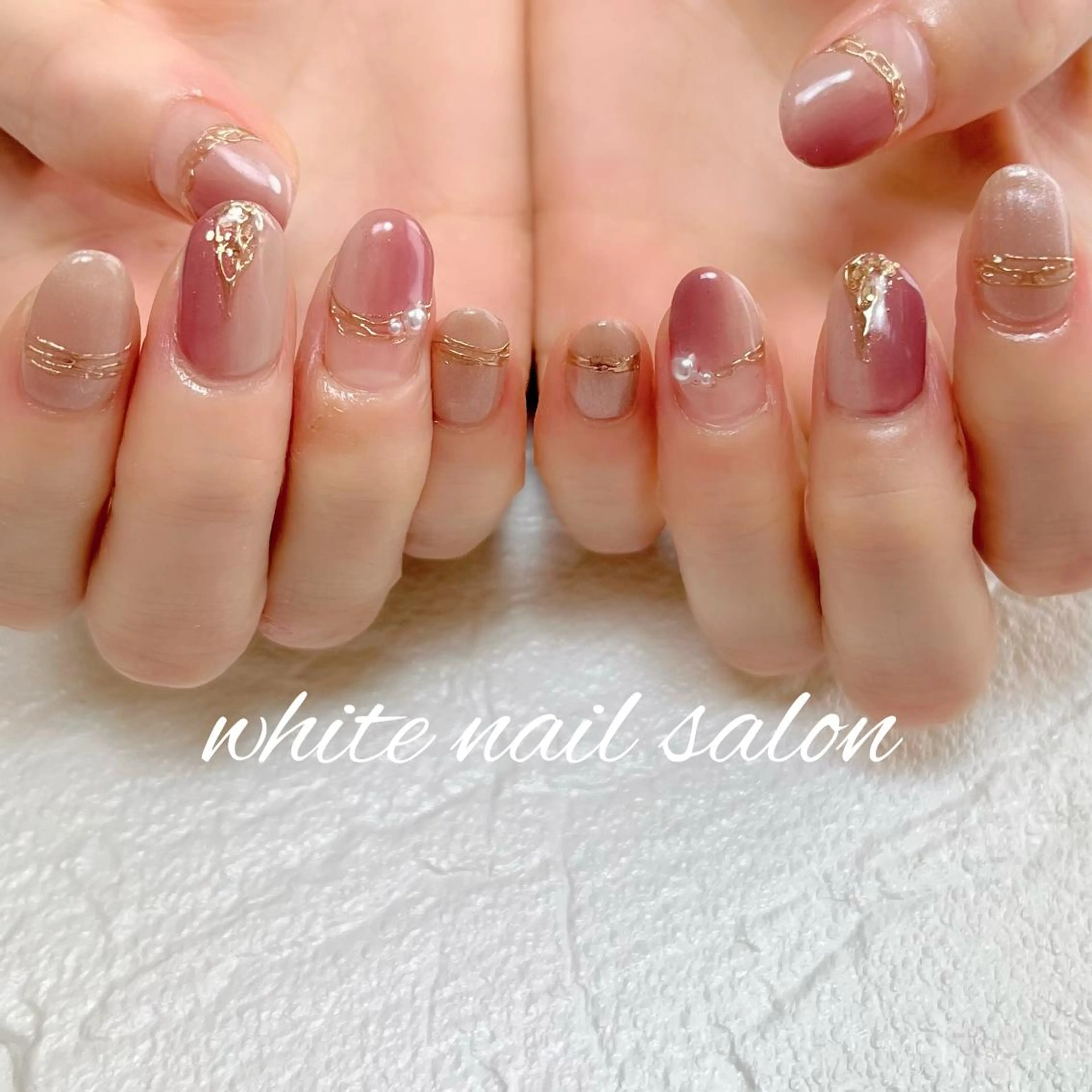 ネイル フットネイル ジェルネイル ハードジェル ラメ(グリッター) 持ち込み ハンドネイル white nail salonのネイルデザイン