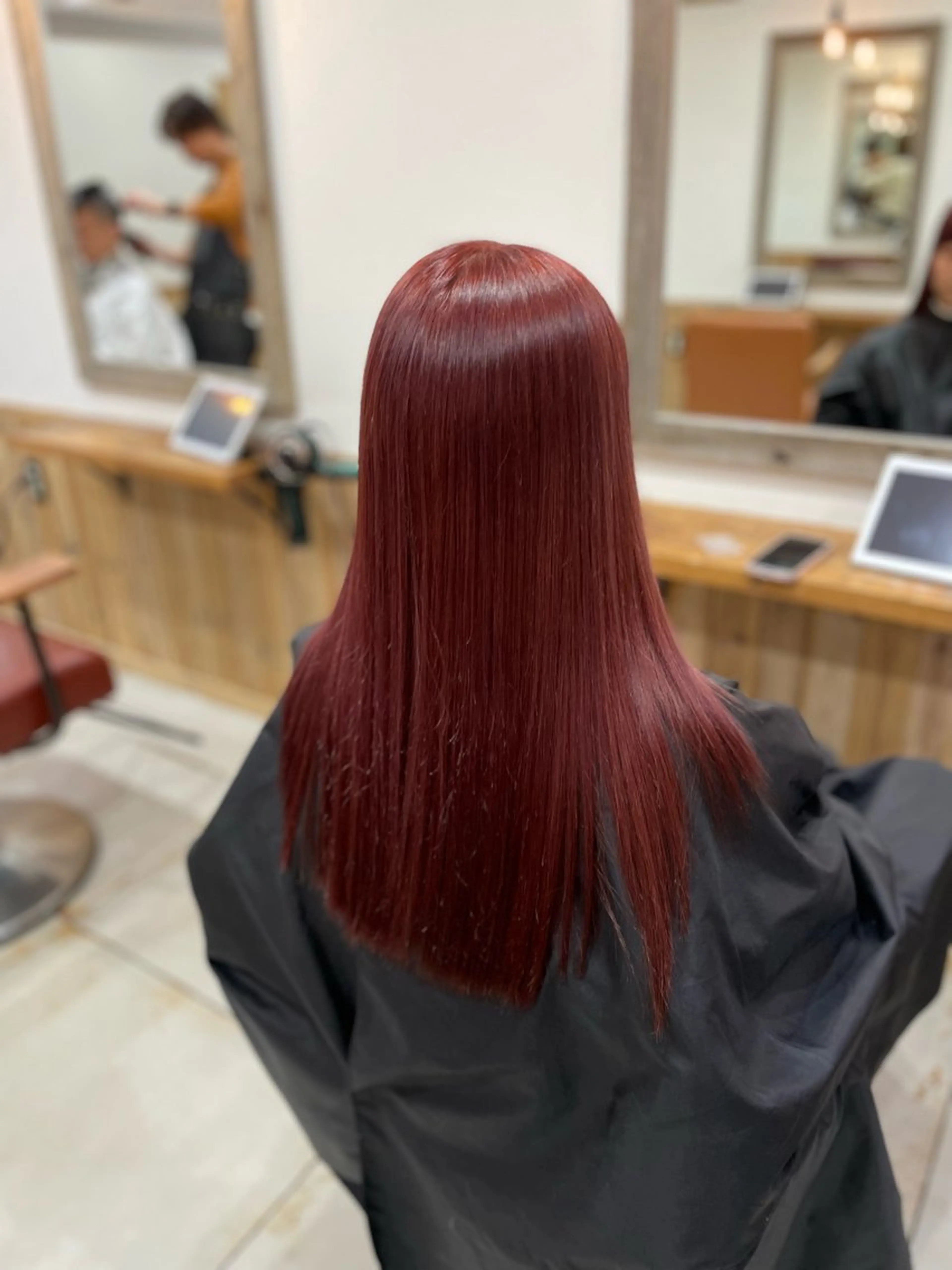 ロング カラー レッドカラー ヘアカラー Kana .のヘアスタイル