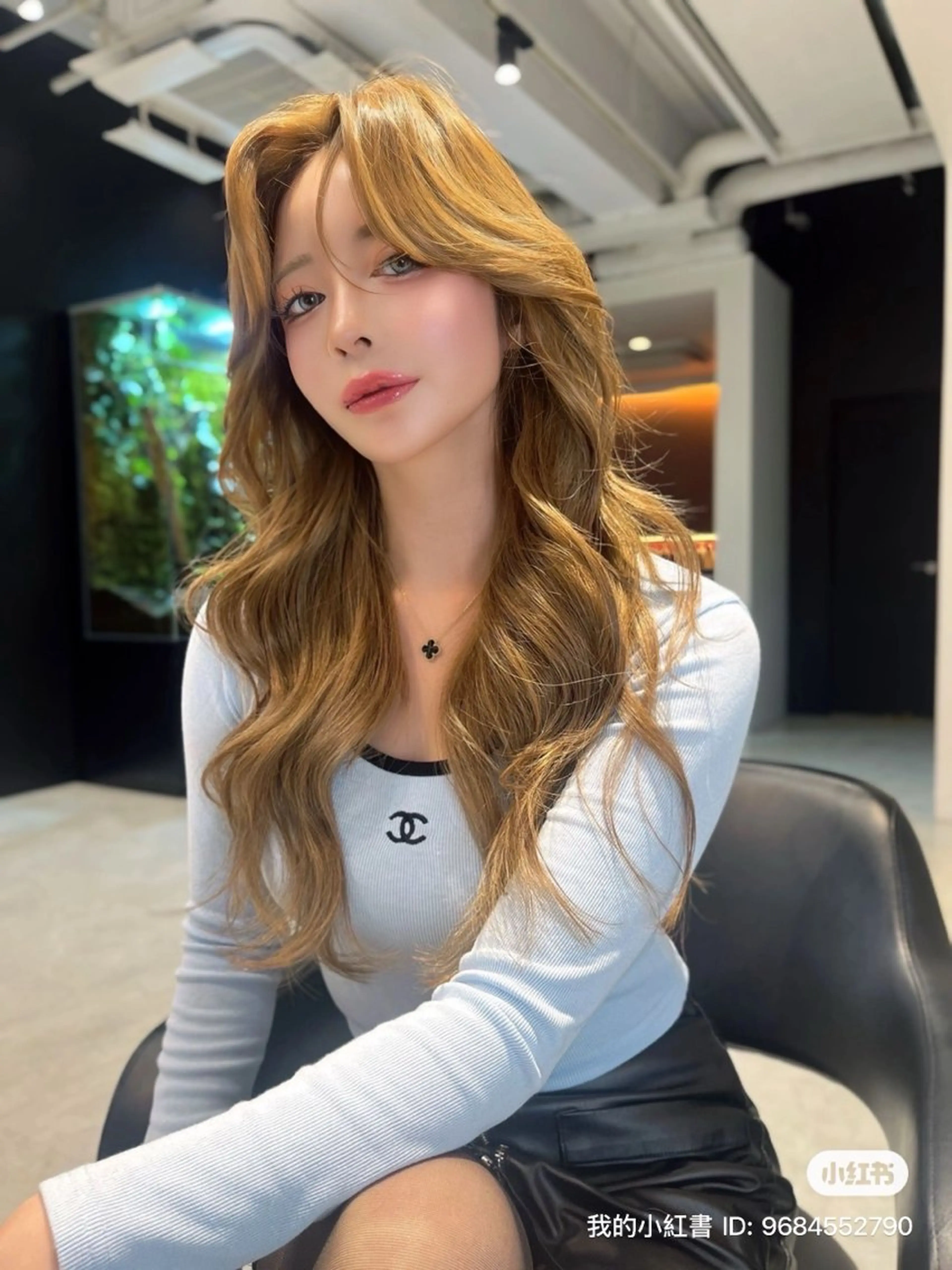 ロング 海野翔吾🇨🇳 ワンホンレイヤーのヘアスタイル