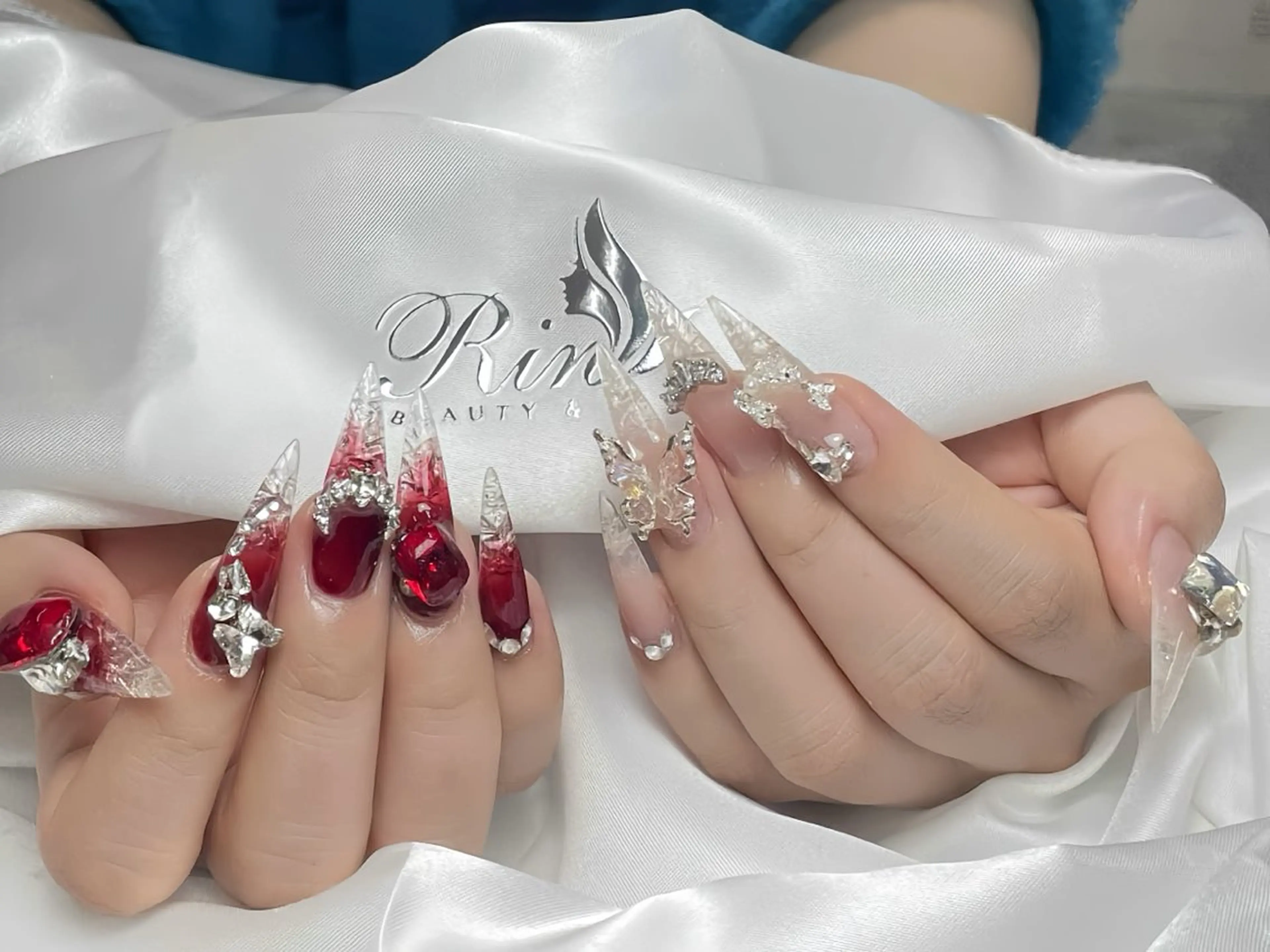 ネイル アニマル柄 ボルドー ブラウン チークネイル フレンチネイル ハンドネイル Rin Nail 新大久保店のネイルデザイン