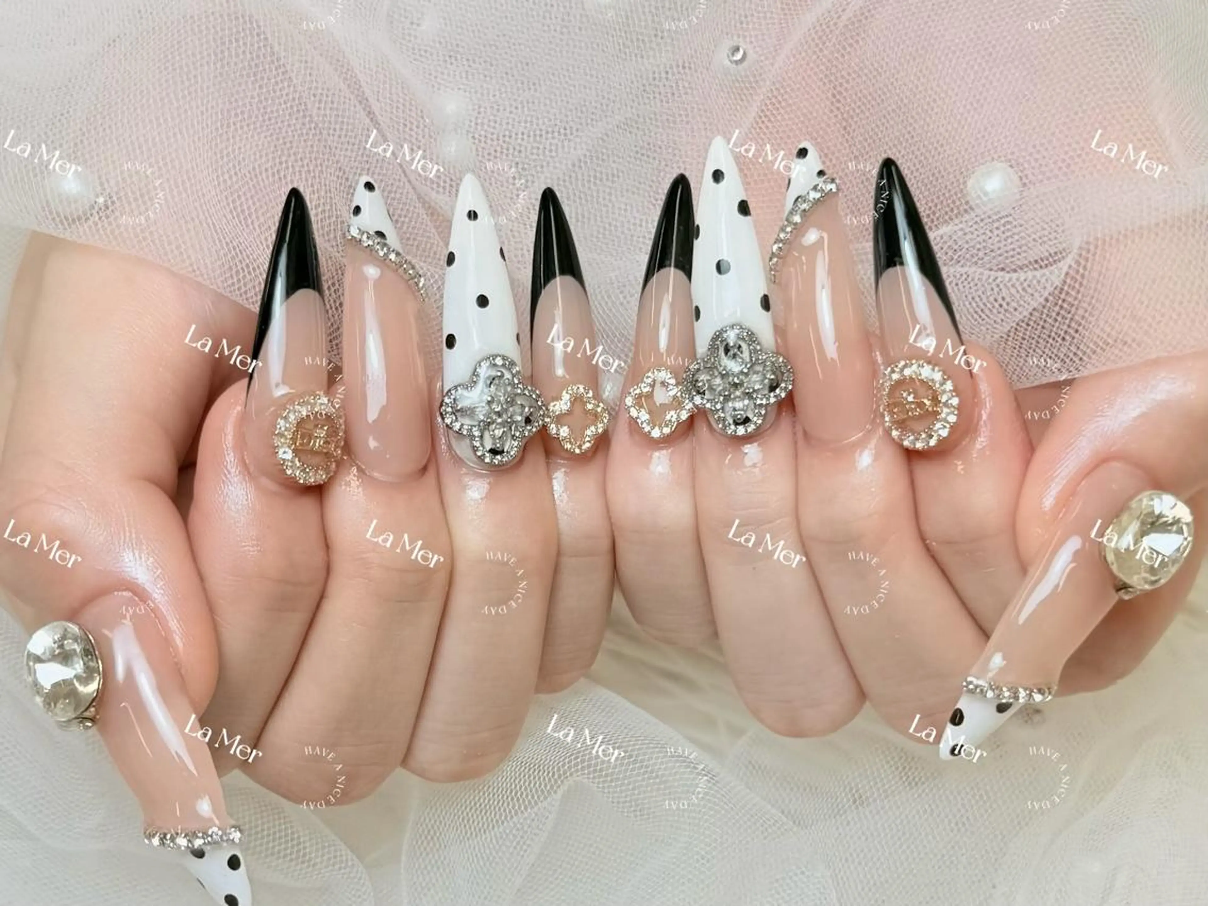 ネイル Merit メリット_のネイルデザイン