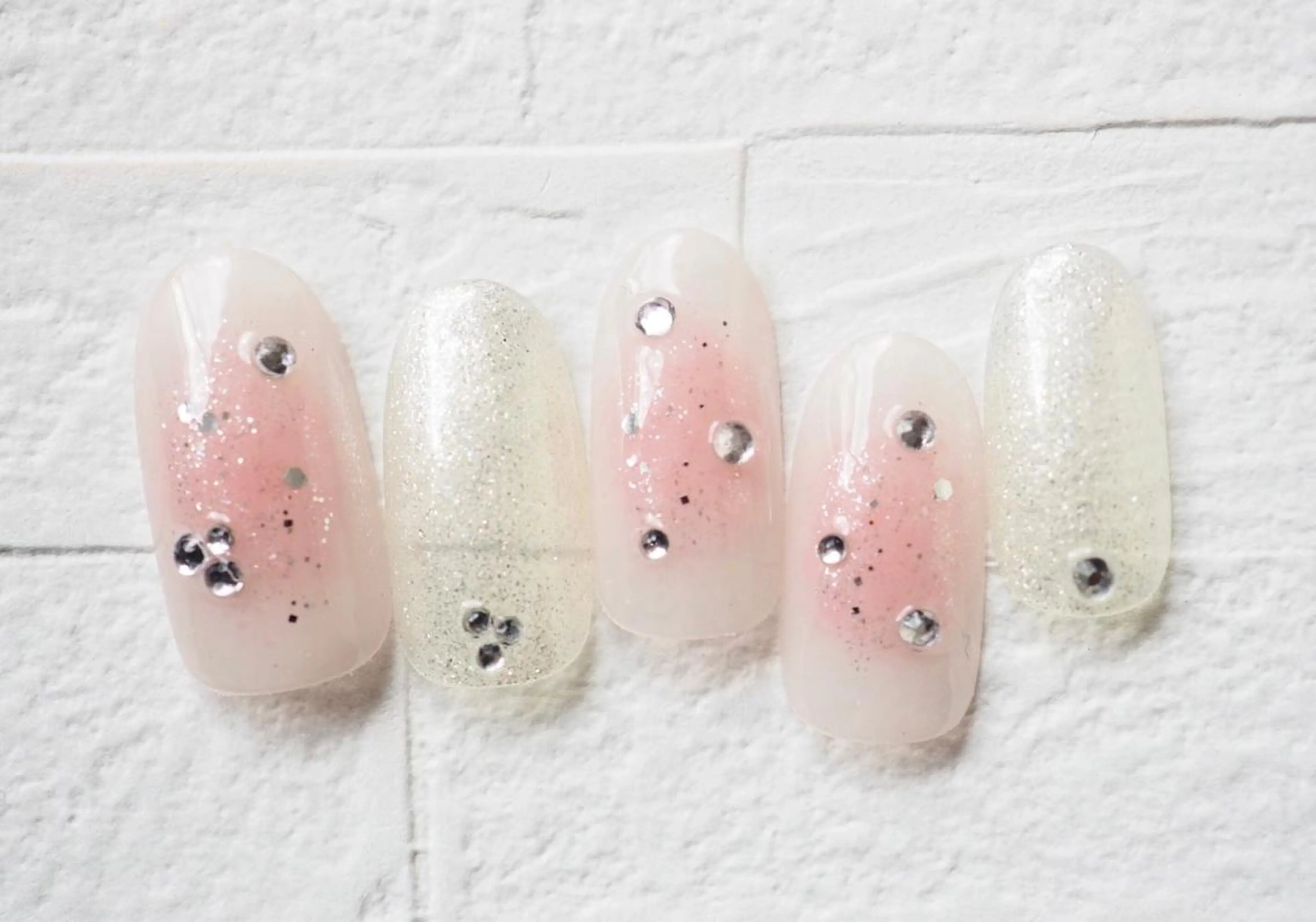 ネイル ハンドネイル トップネイリスト Ribbon立川店のネイルデザイン