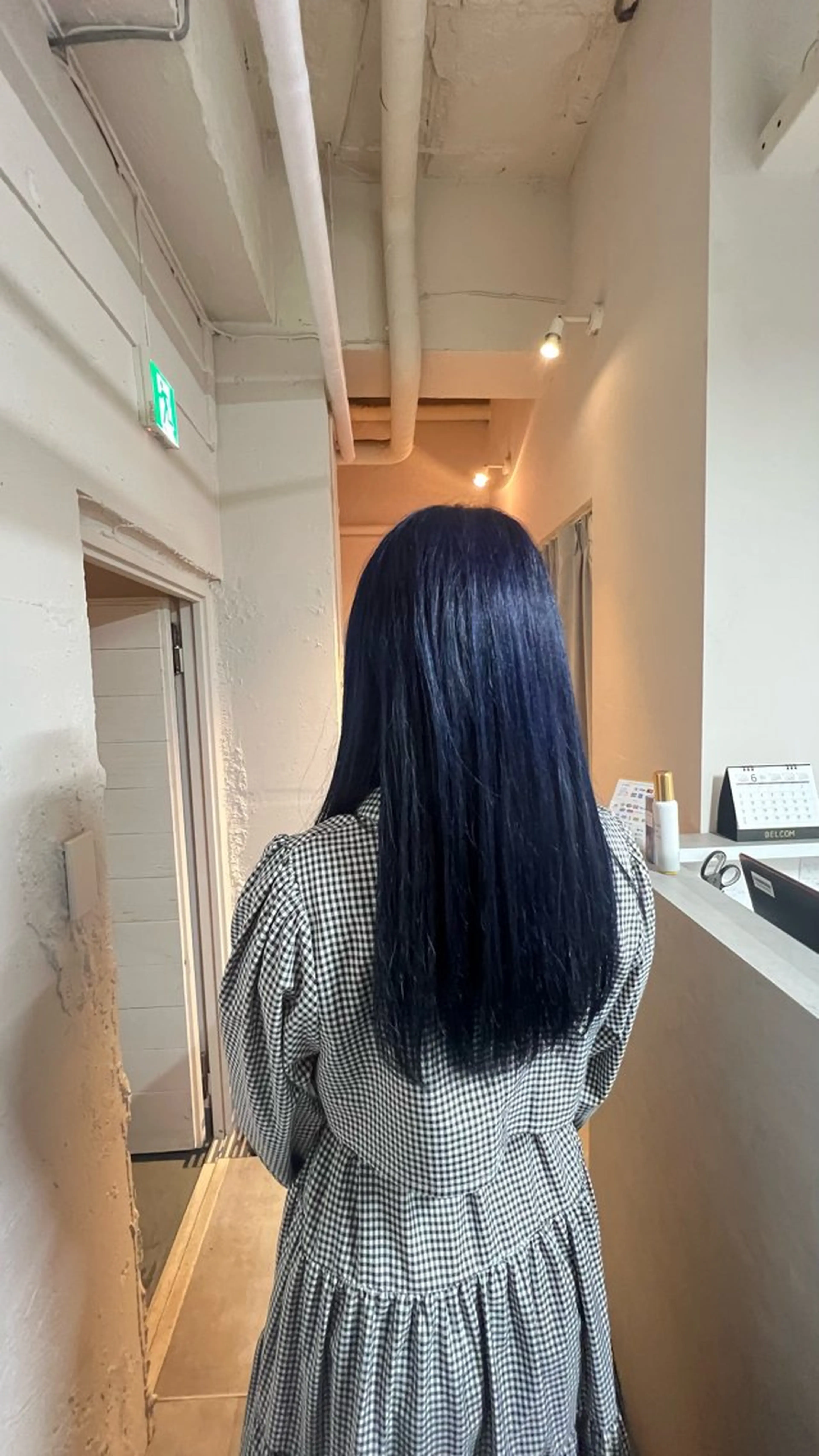 ロング カラー ブリーチ ブルーカラー ダブルカラー ヘアカラー 🎀tokute ナオ🧸のヘアスタイル