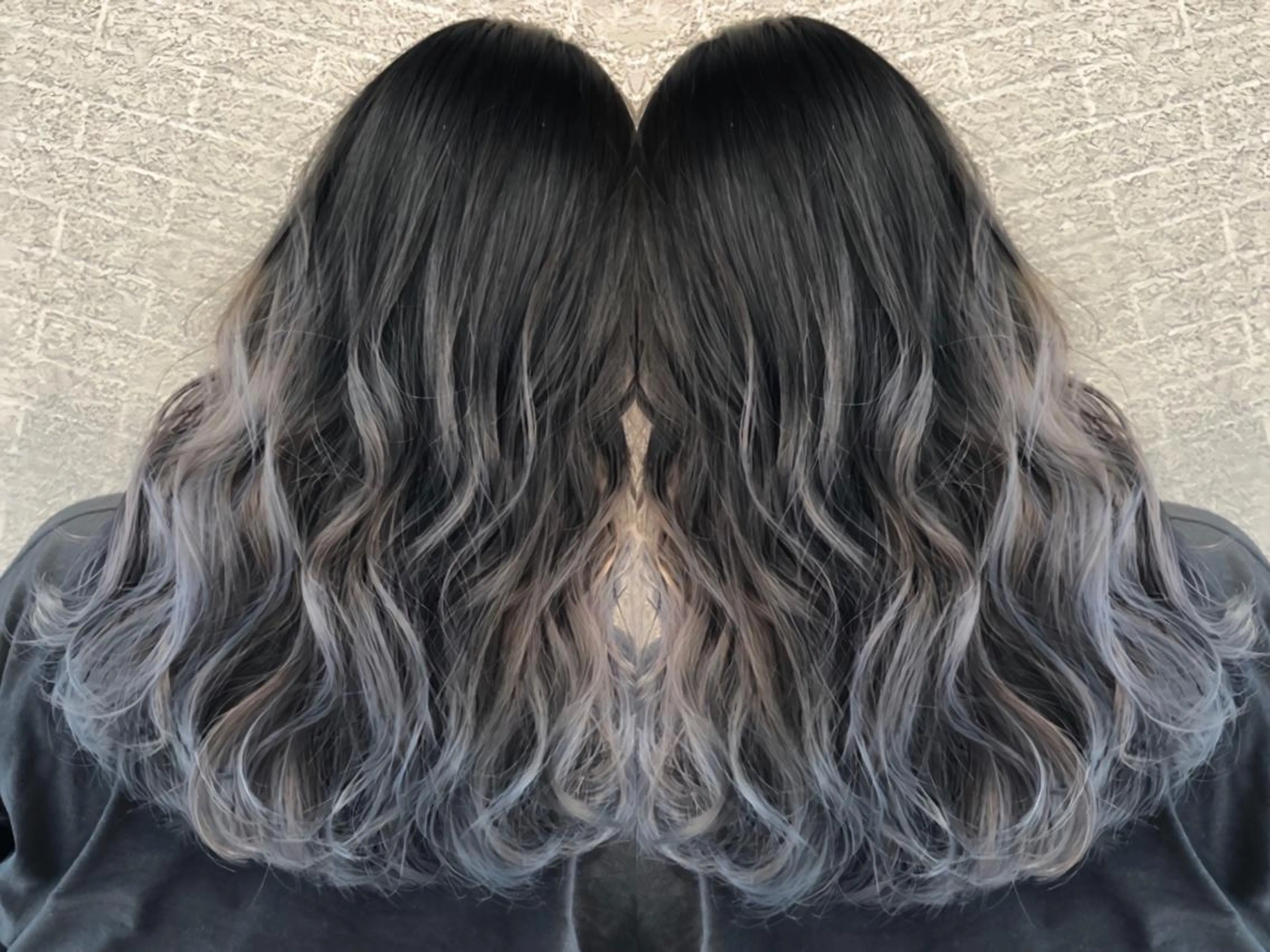 ロング カラー バレイヤージュ グラデーションカラー ハイライトカラー ハイトーンカラー ハイライト NEO Beauty Salon所属・𝐍𝐄𝐎 𝐉𝐔𝐑𝐈のネイルデザイン