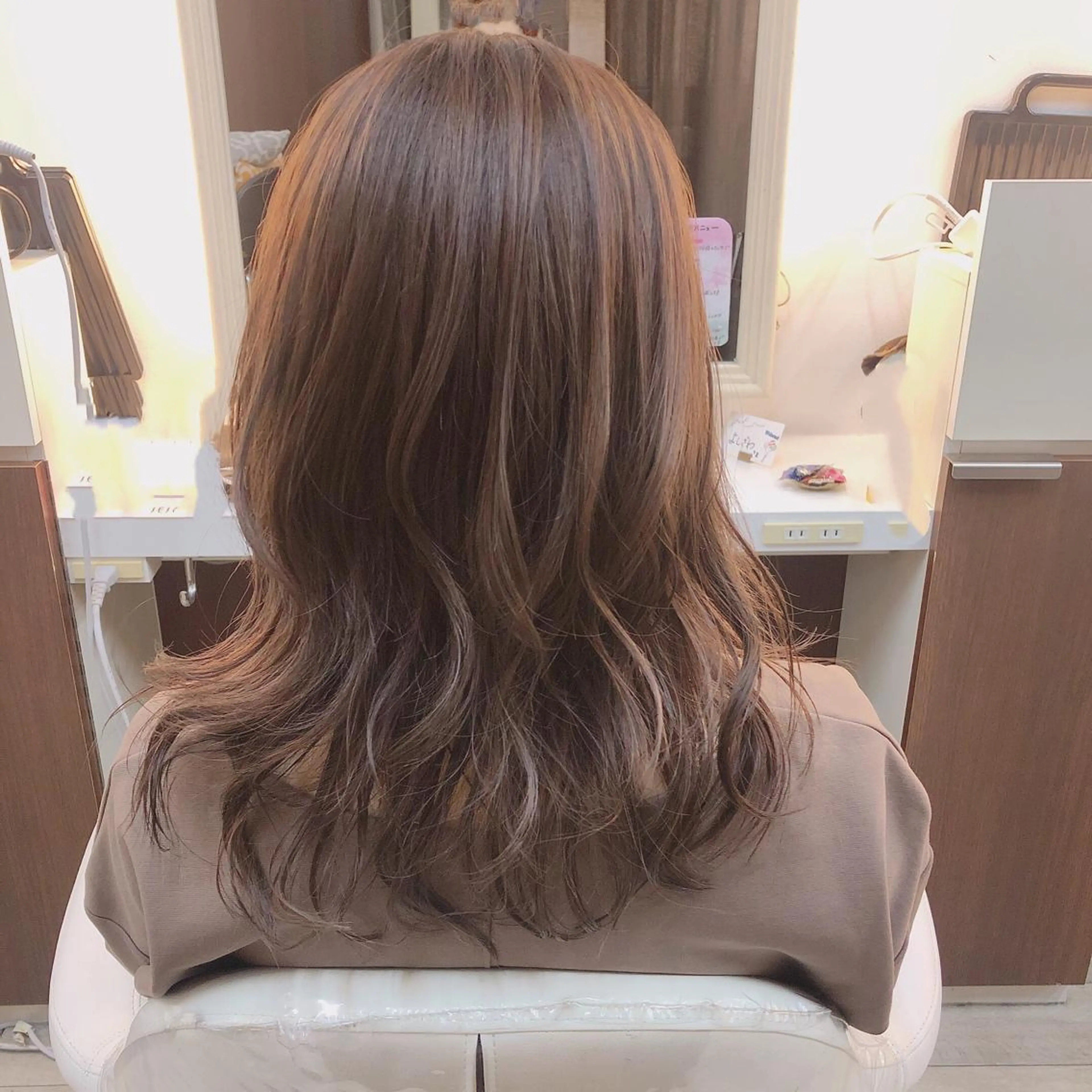 ミディアム カラー ブラウンカラー 透明感カラー グレージュ いけがみ ゆかなのヘアスタイル