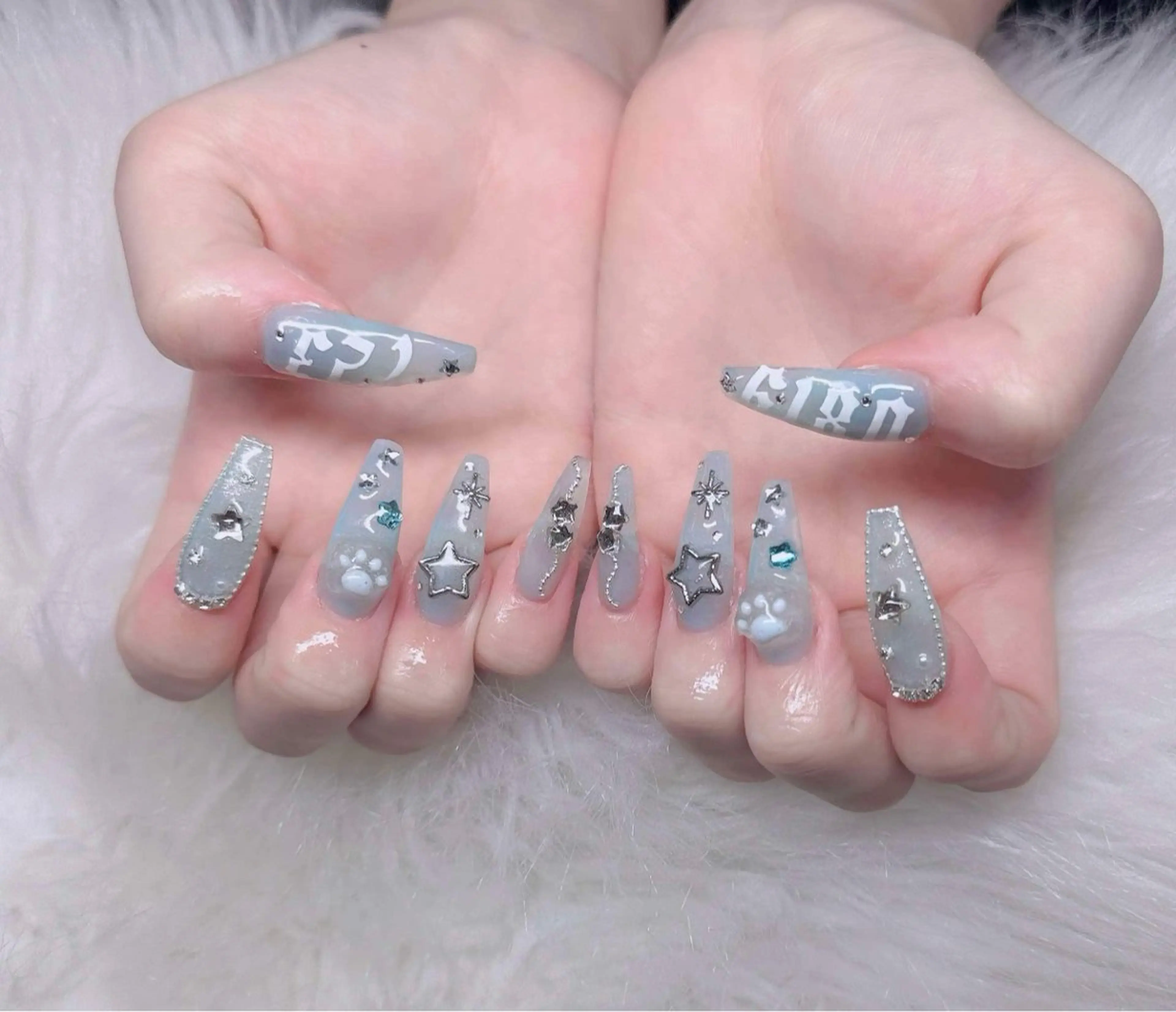 ネイル ジェルネイル 韓国ネイル マグネットネイル ネイルチップ 冬ネイル Lenie Nail Salonのネイルデザイン