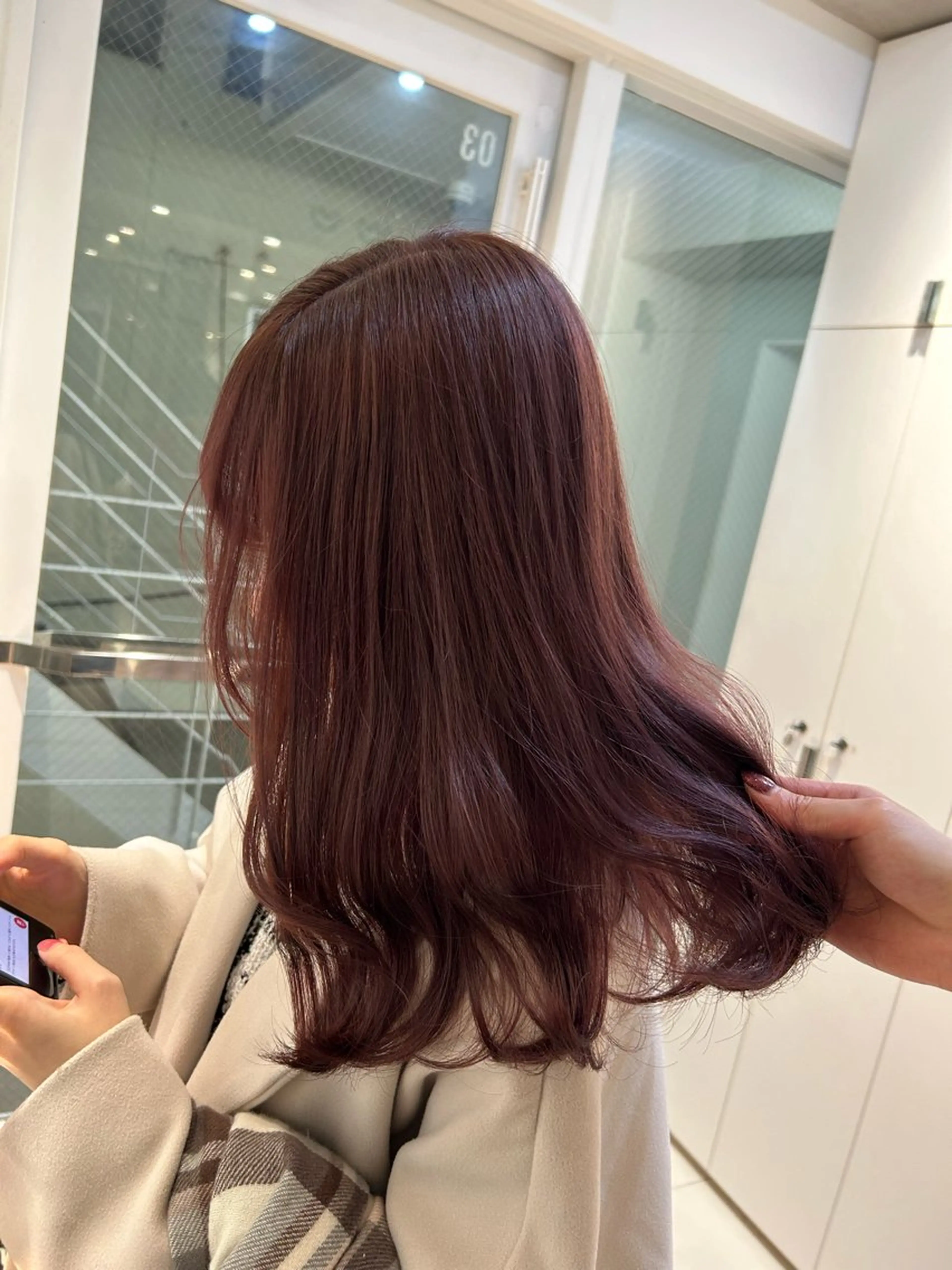 カラー ︎︎🌟韓国艶カラー ︎🌟璃奈 (リナ)のヘアスタイル