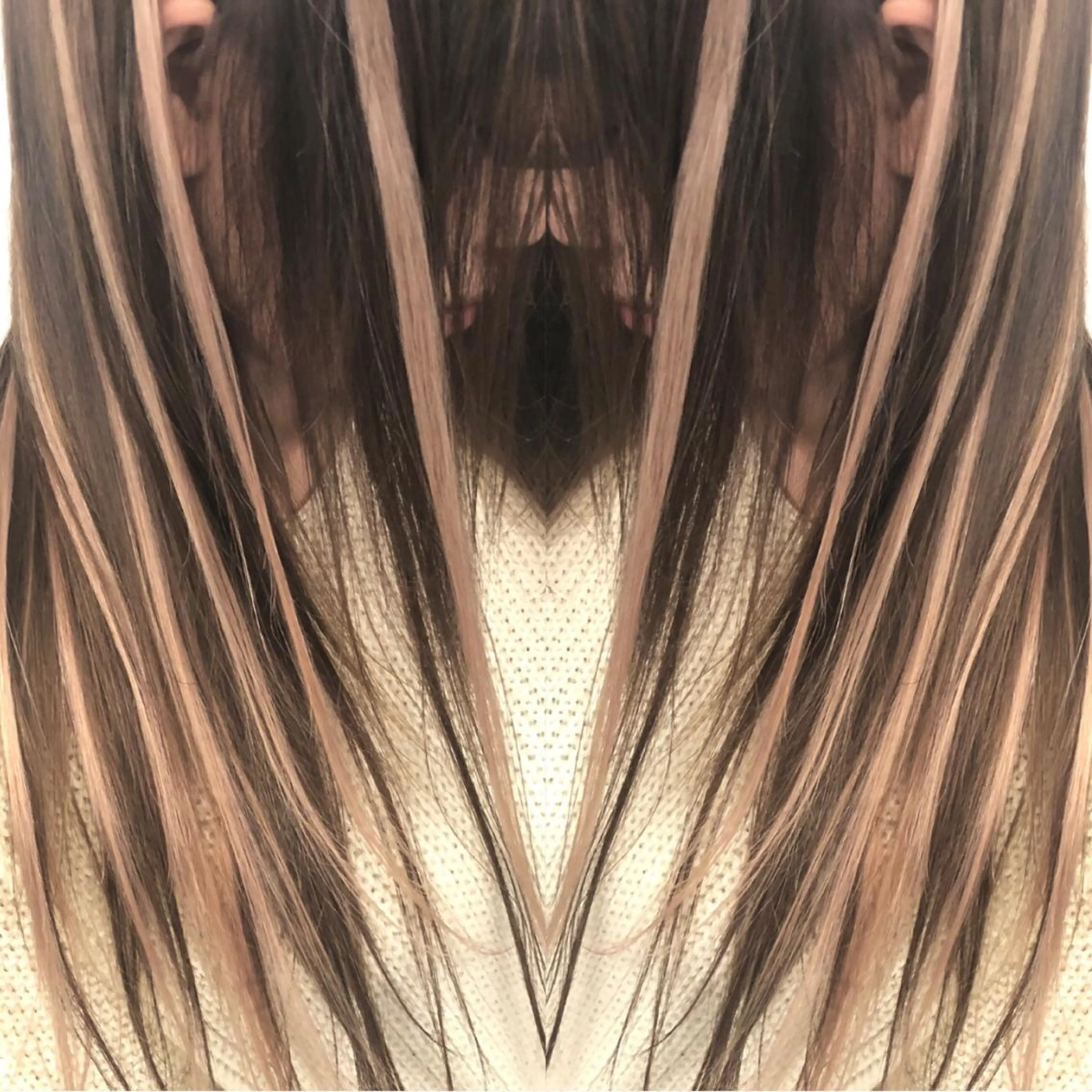 セミロング カラー ヘアアレンジ シールエクステ バレイヤージュ デザインカラー ハイライトカラー エクステ アンドウ ユウ/ レイヤーカット/韓国のヘアスタイル