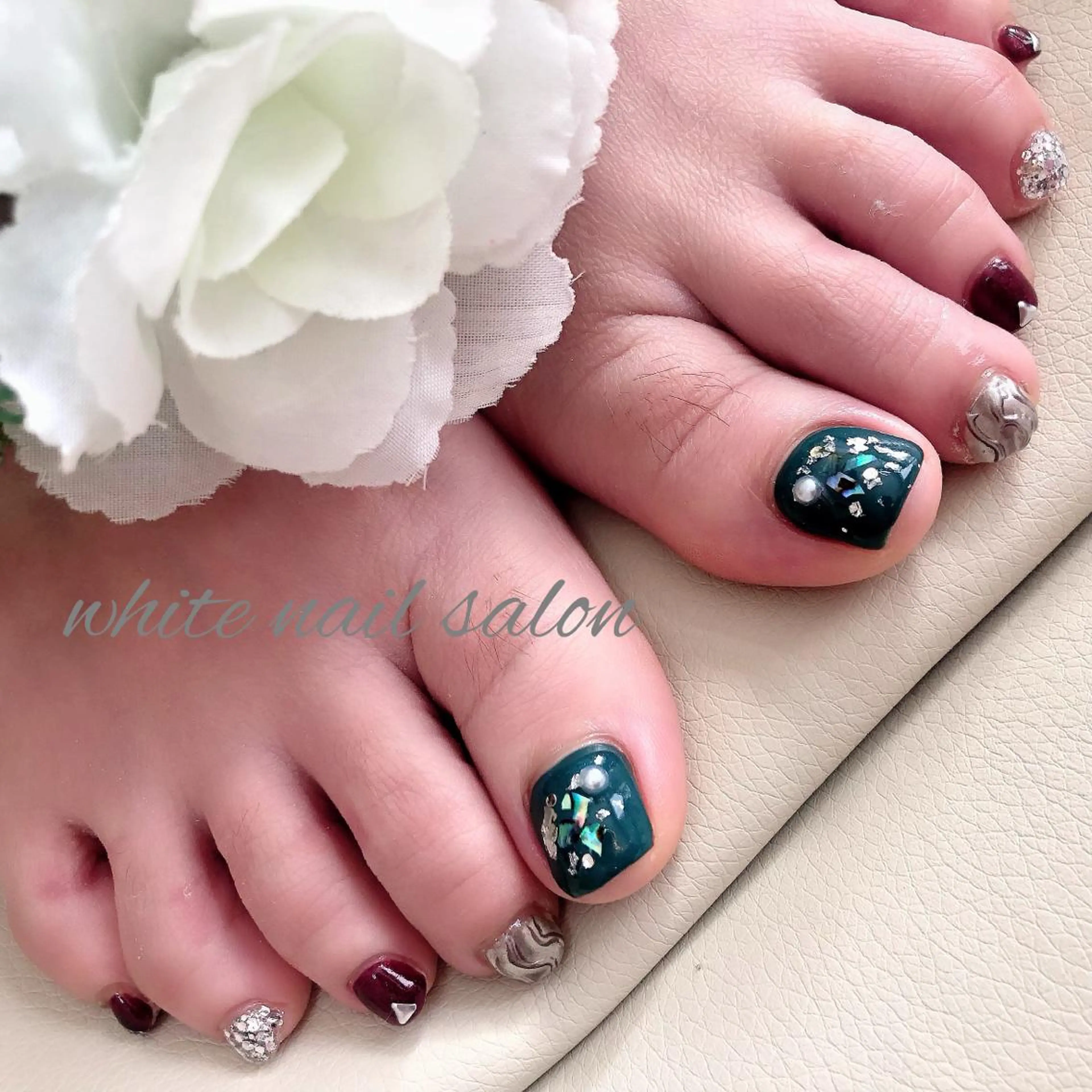 ネイル アートネイル フレンチネイル ジェルネイル ハードジェル 持ち込み フットネイル white nail salonのネイルデザイン