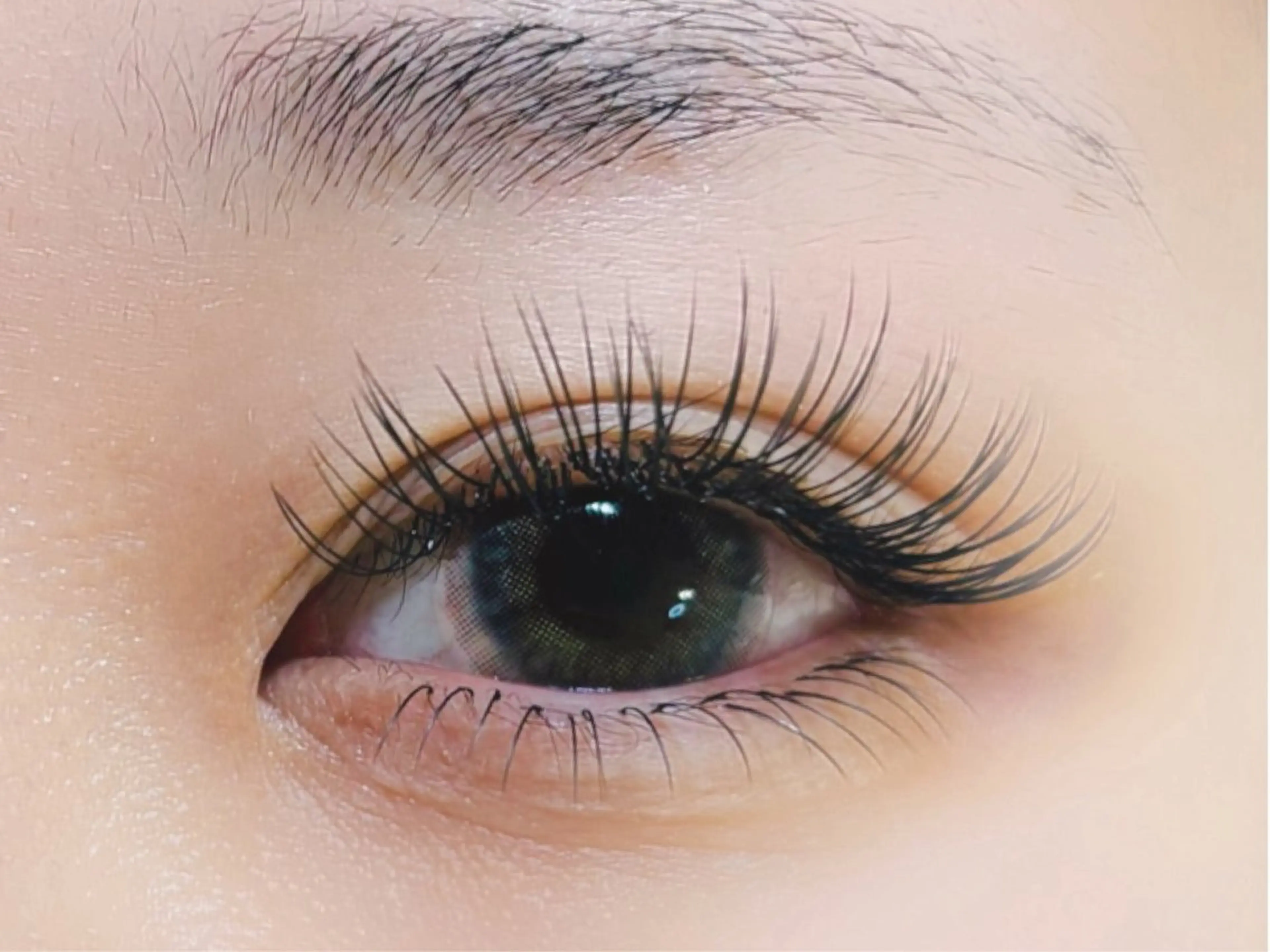 マツエク・マツパ 付け放題 バインドロック 束感まつ毛 フラットラッシュ パリジェンヌラッシュリフト マツエク リナ アメ村のマツエク・マツパデザイン