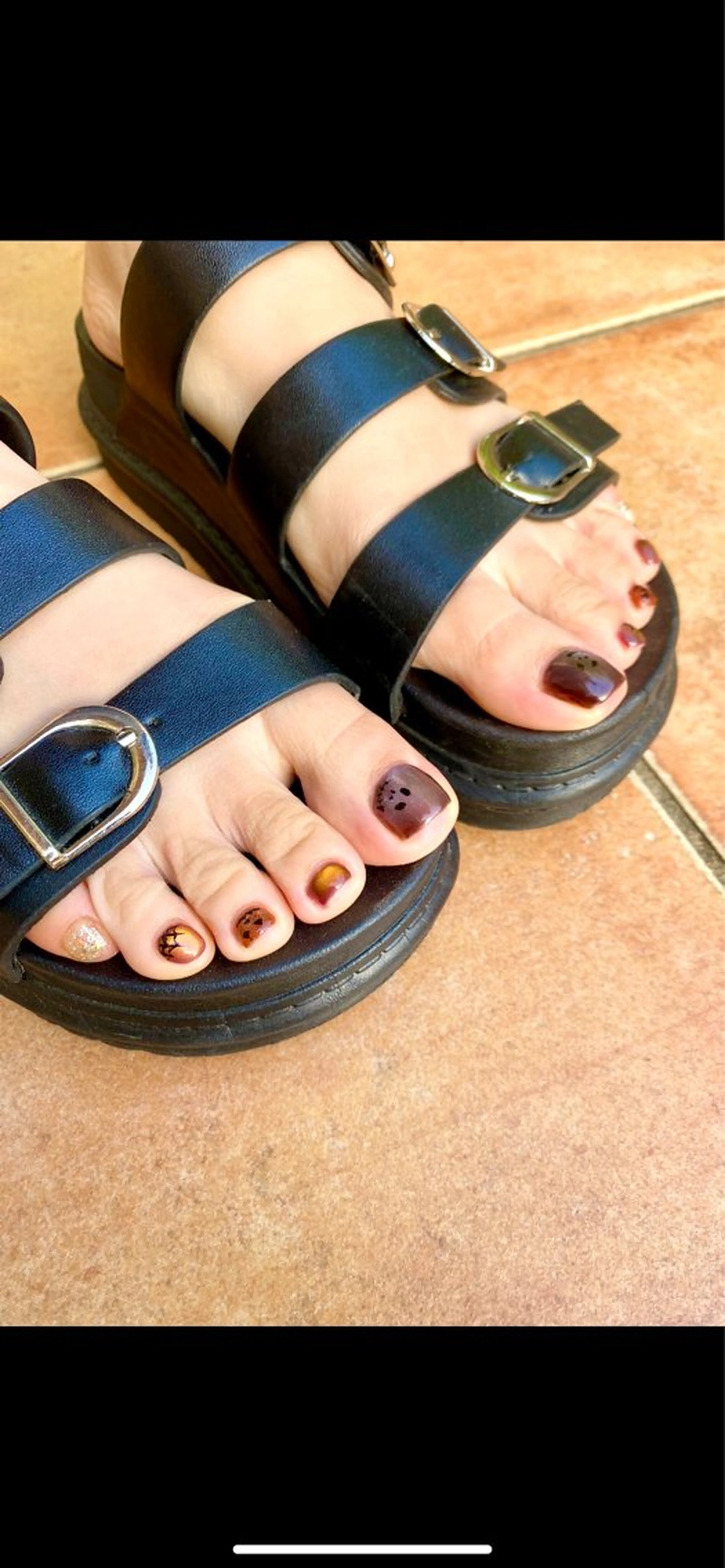 カラー フットネイル Nouvelle Nailのネイルデザイン