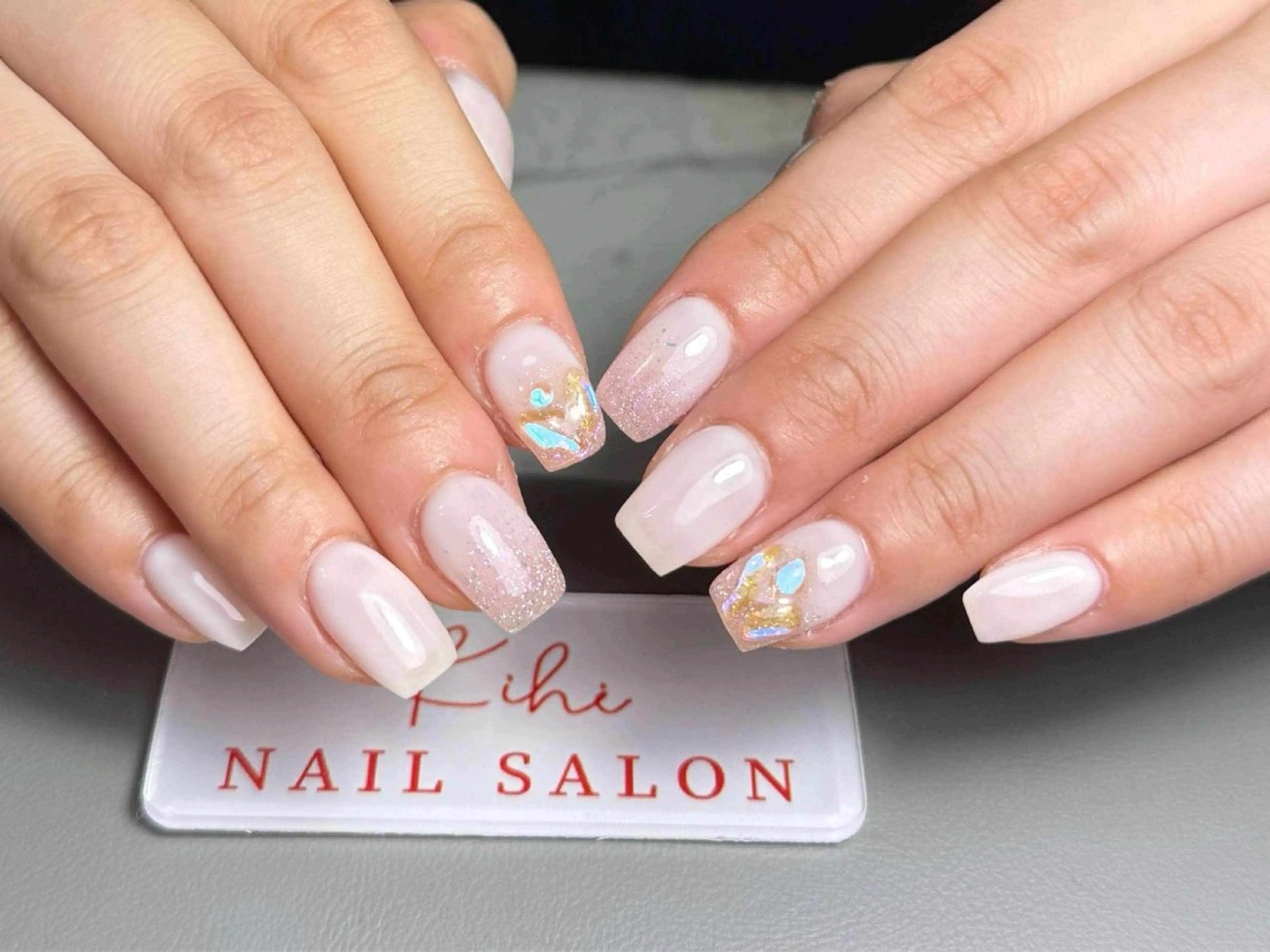 ネイル アートネイル フレンチネイル ジェルネイル グラデーション 韓国ネイル ハンドネイル 💕鈴木ユリ パラジェル/オフ無料のネイルデザイン