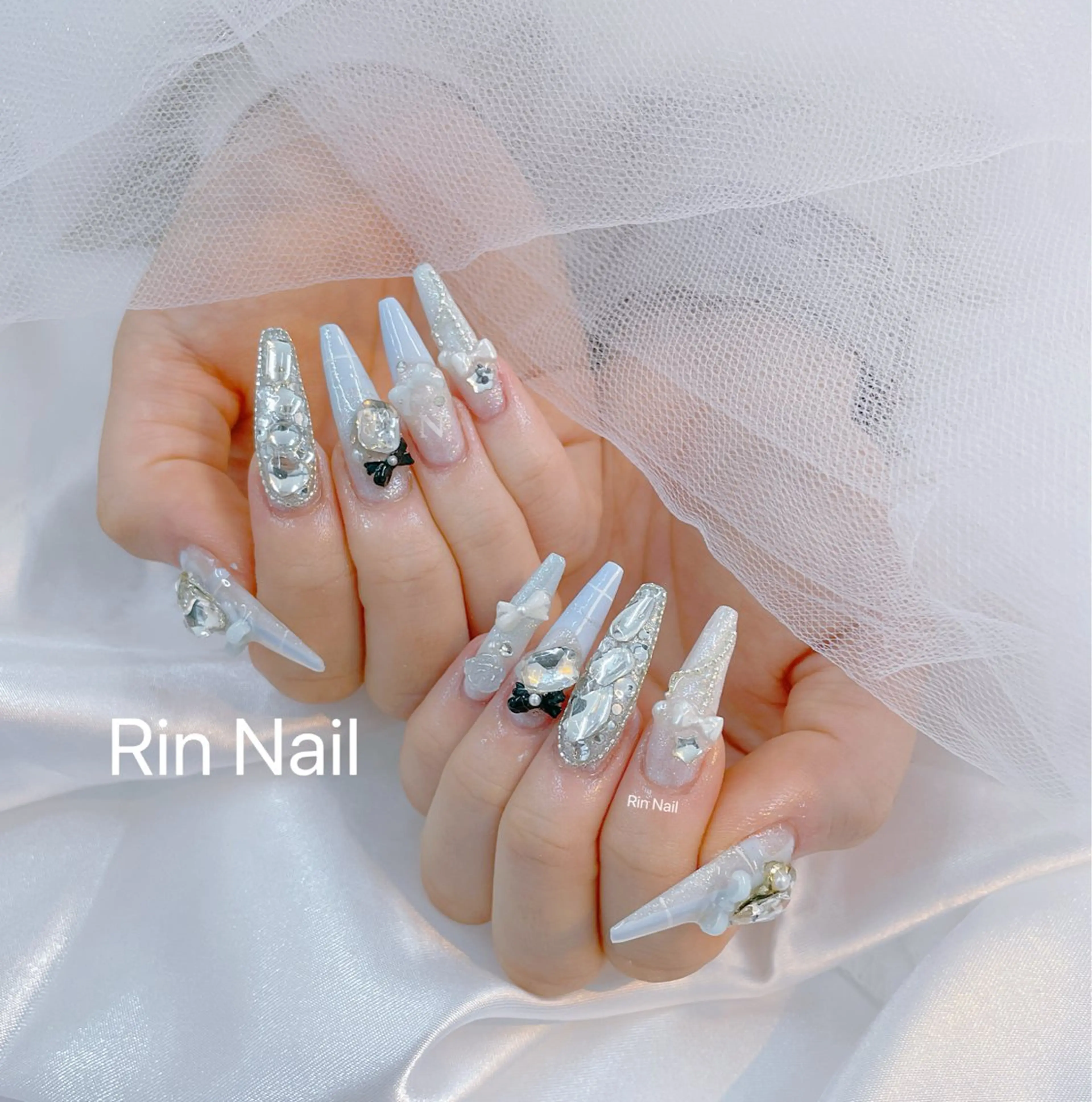 ネイル アートネイル チークネイル ジェルネイル ロングネイル マグネットネイル ハンドネイル Rin Nail 新大久保店のネイルデザイン