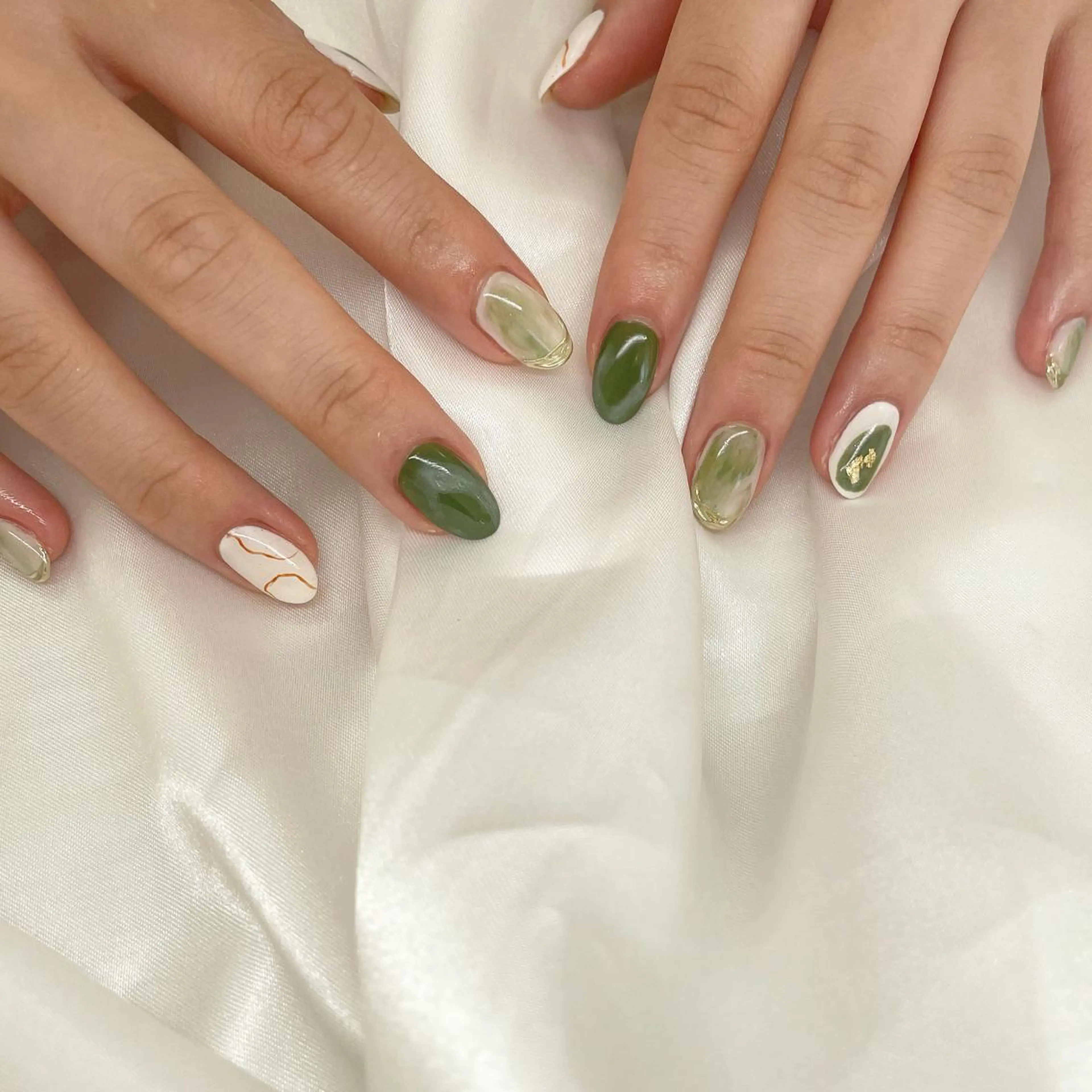 ネイル essence所属・pétit maakoのネイルデザイン