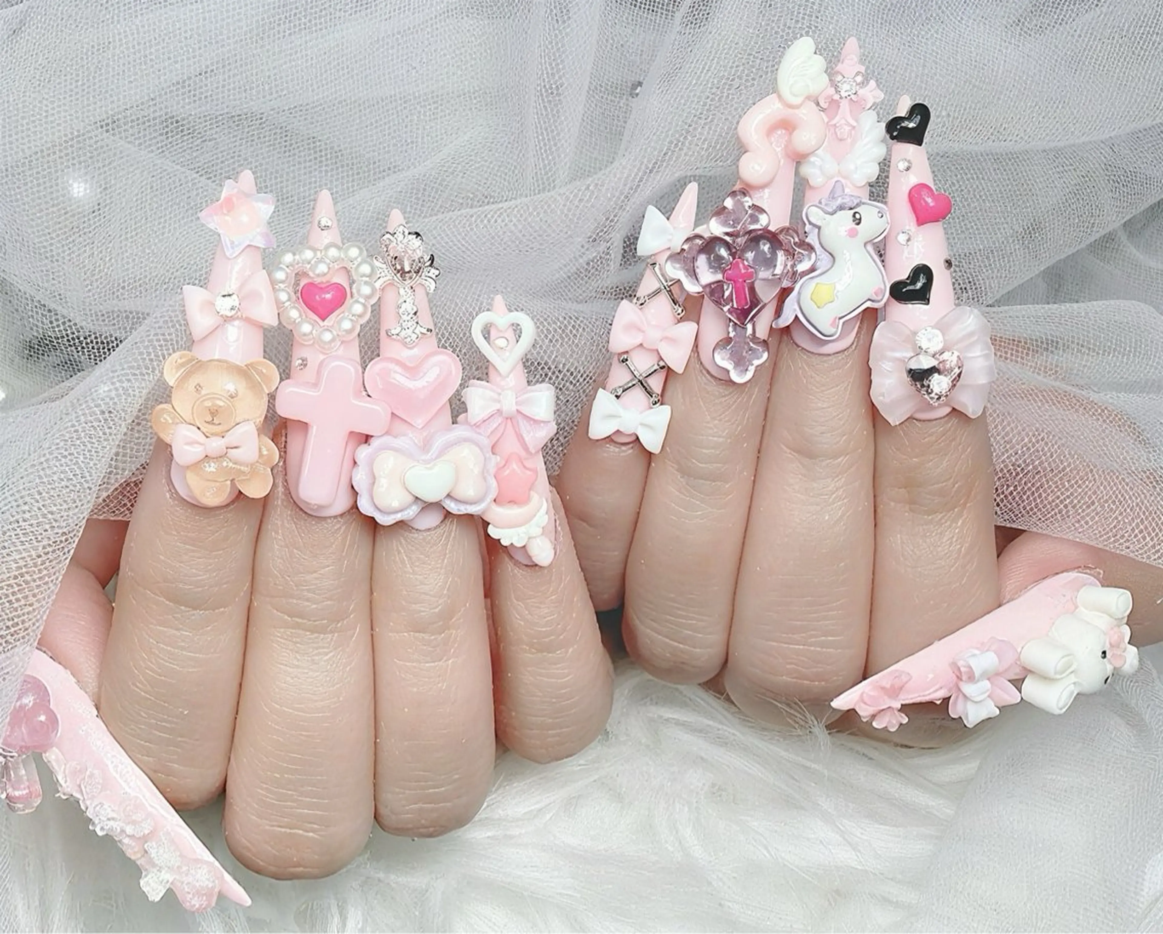 ネイル ハート ピンク リボン ハンドネイル ハンドケア Gote Kawa nail salonのネイルデザイン