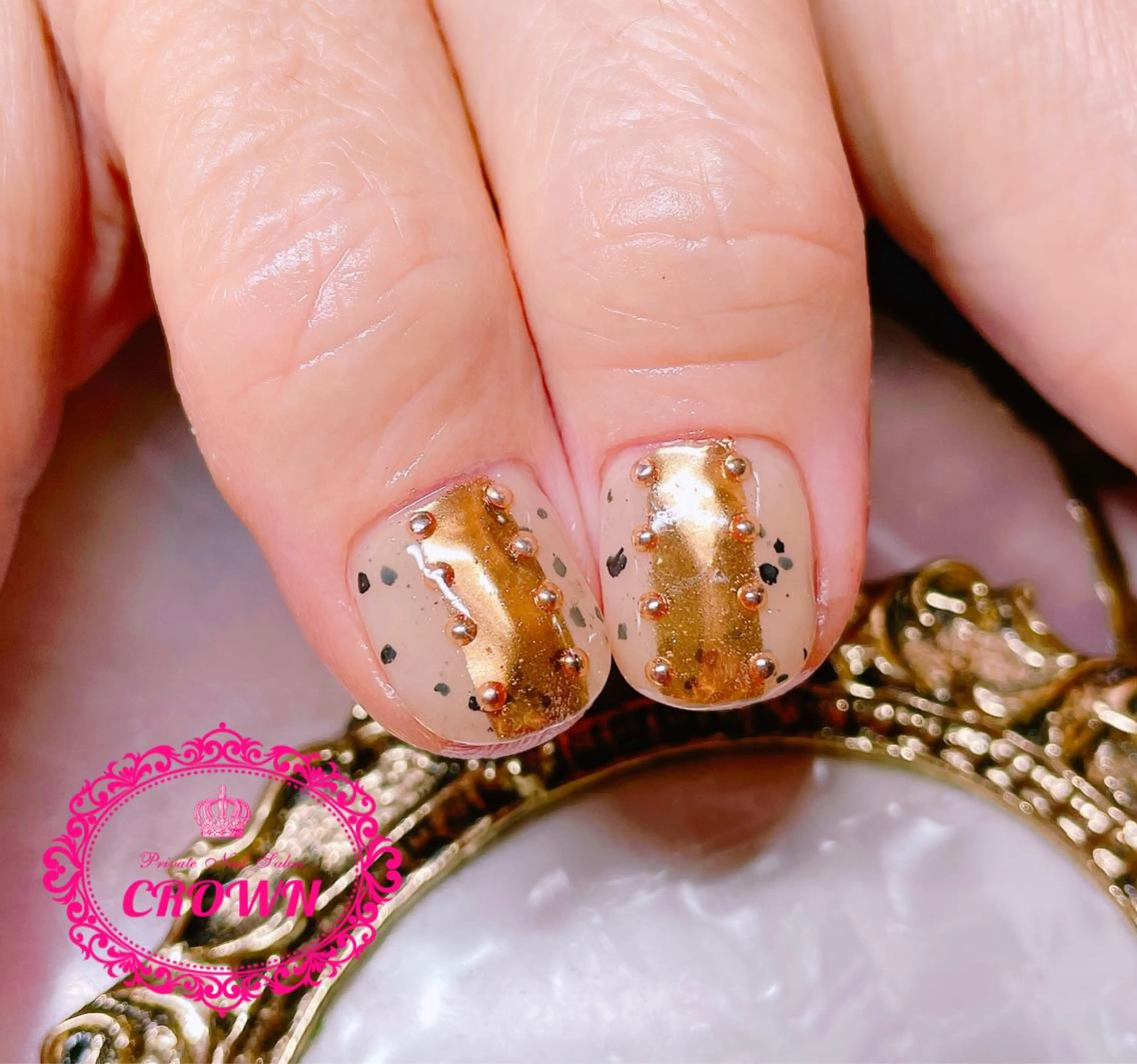 ネイル CROWN プライベートサロンのネイルデザイン