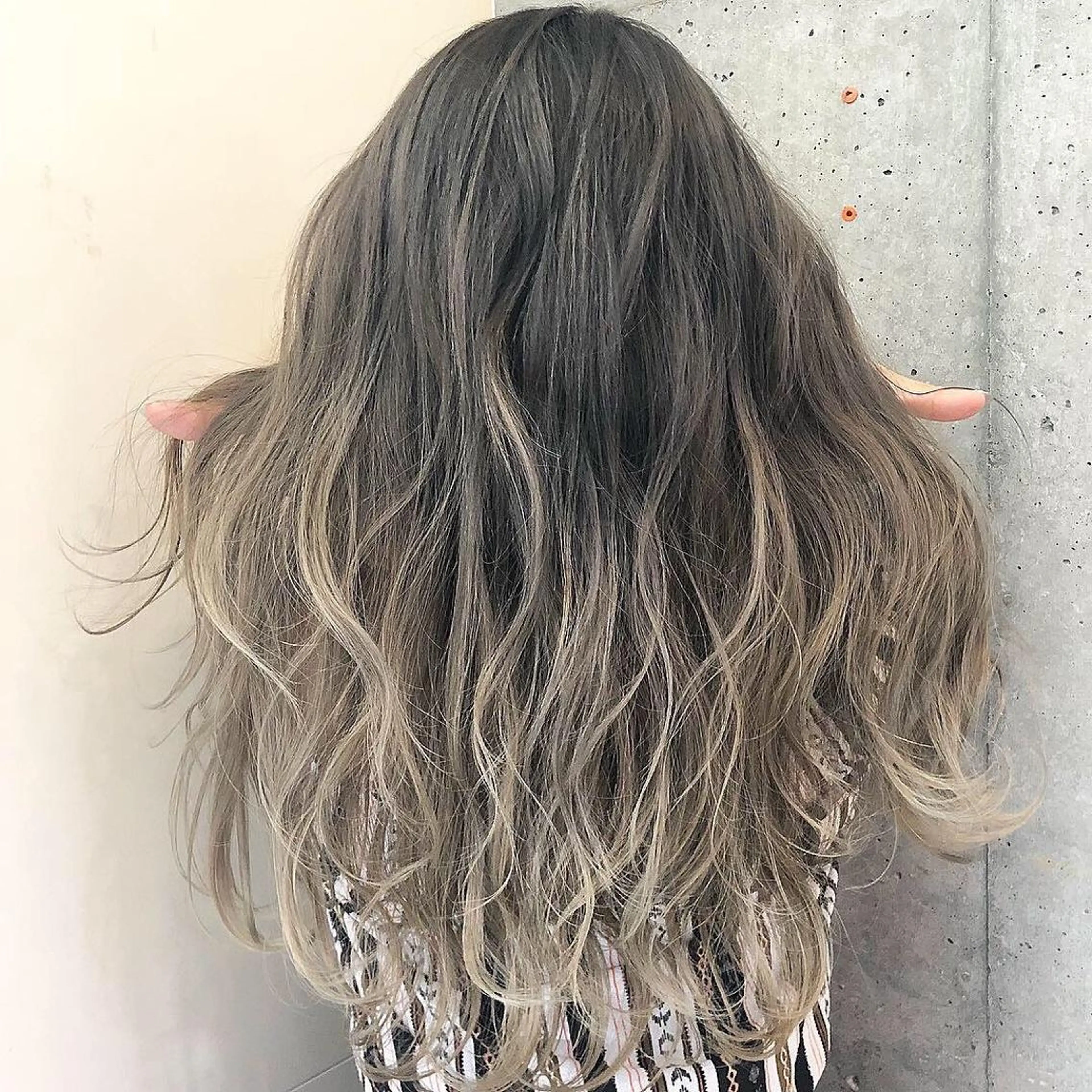 ロング カラー ヘアアレンジ グラデーションカラー 【公式】amble luxe池袋東口🩷のヘアスタイル