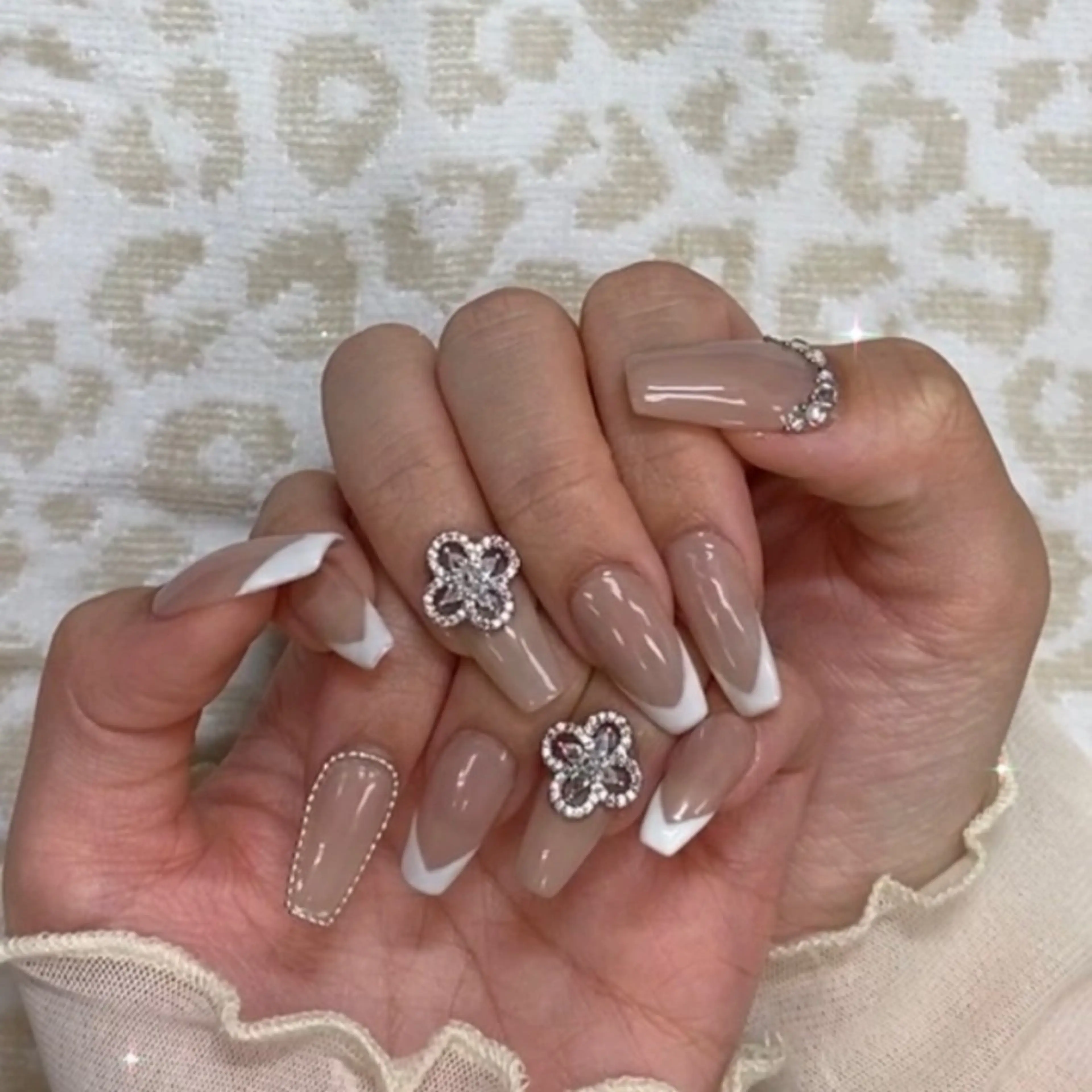 ネイル フレンチネイル SALON ELVI.所属・SALON ELVI.のネイルデザイン