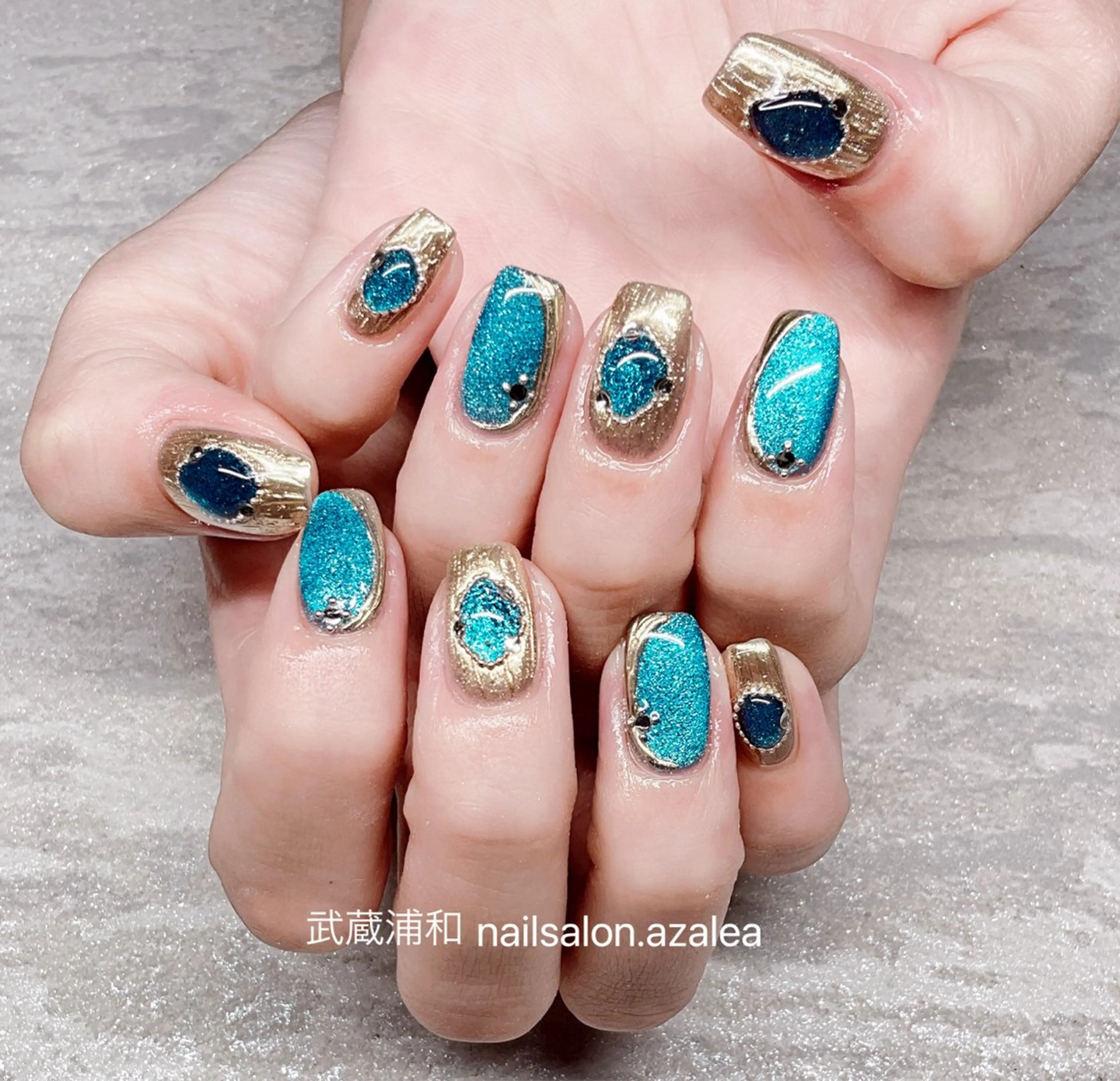 ネイル ハンドネイル R inのネイルデザイン