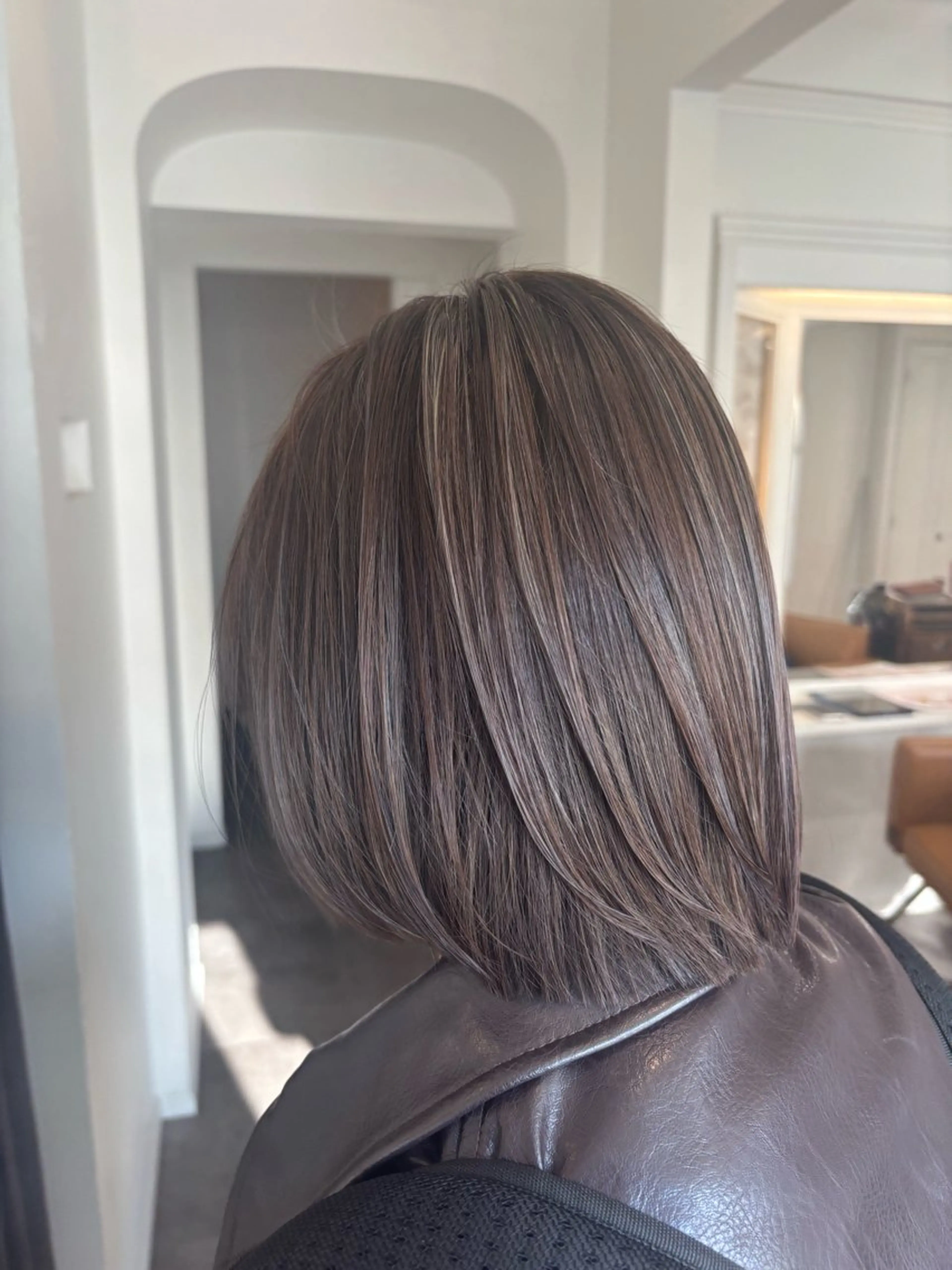 ミディアム カラー ハイライトカラー ハイライト ヘアカラー トリートメント 栗林 茉那のヘアスタイル