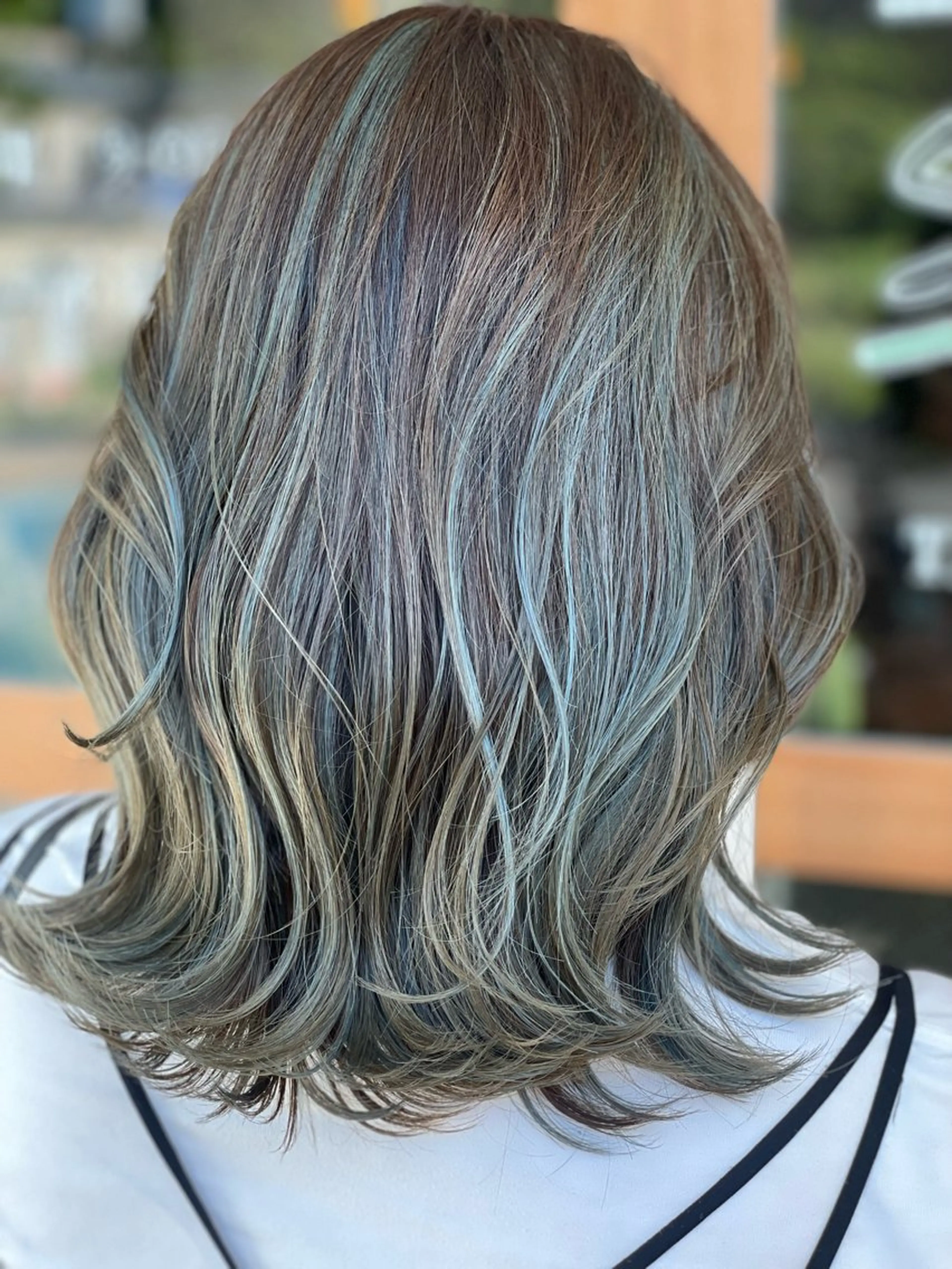 セミロング カラー ハイライトカラー ハイライト Snaly カラー特化ページのヘアスタイル