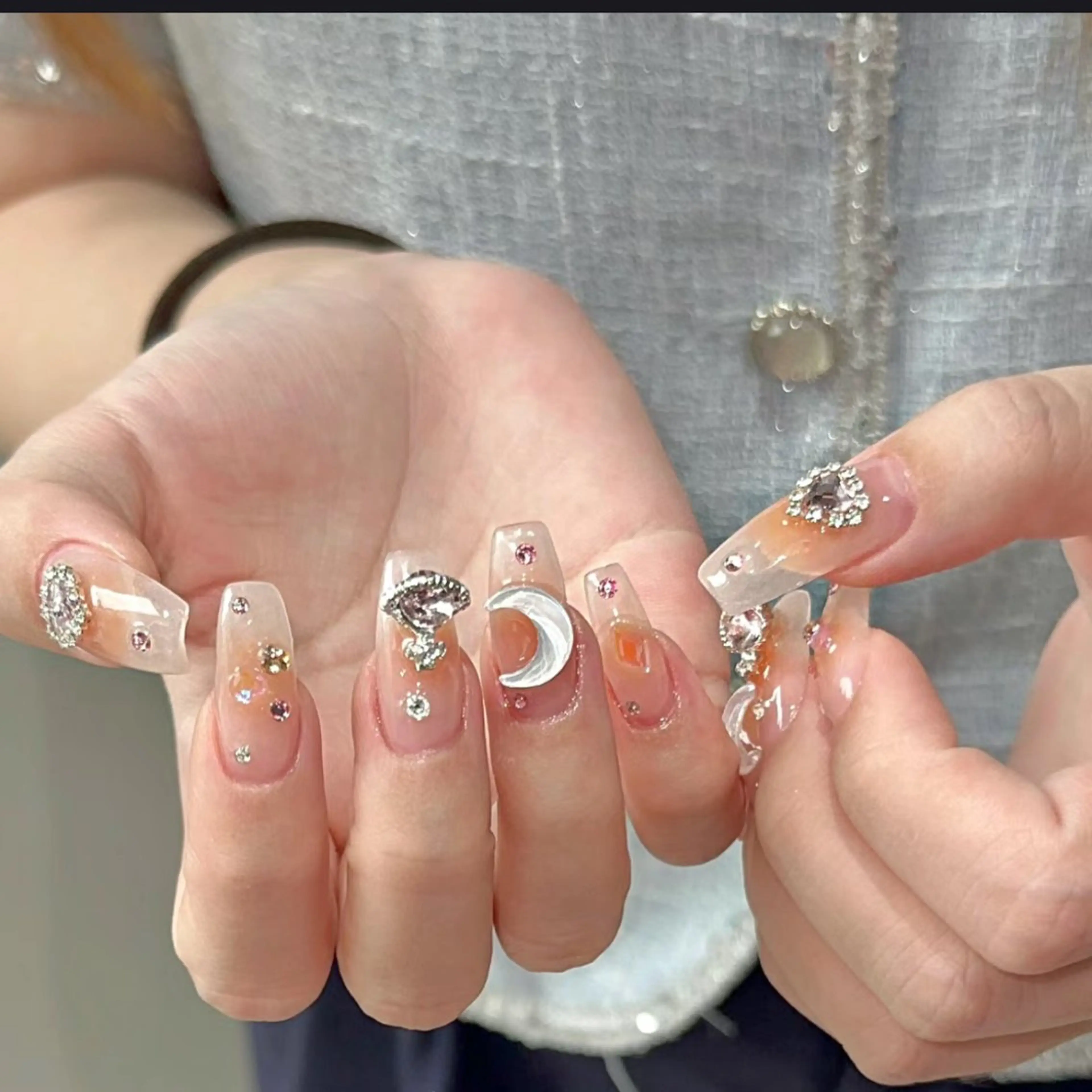 ネイル ハンドネイル ハンドケア 🍑 momo_nailのネイルデザイン