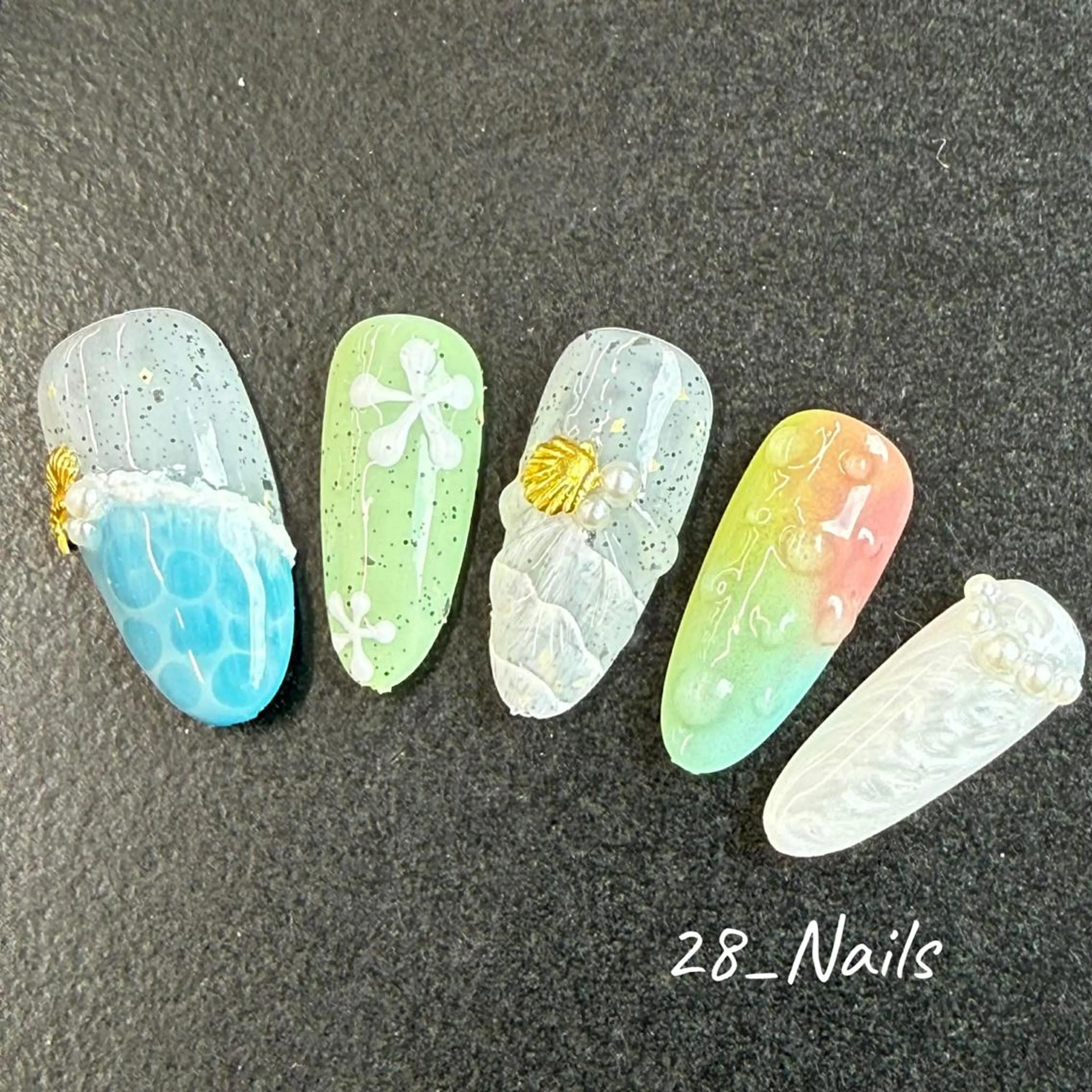 ショート ハンドネイル 28nails .thaoのネイルデザイン