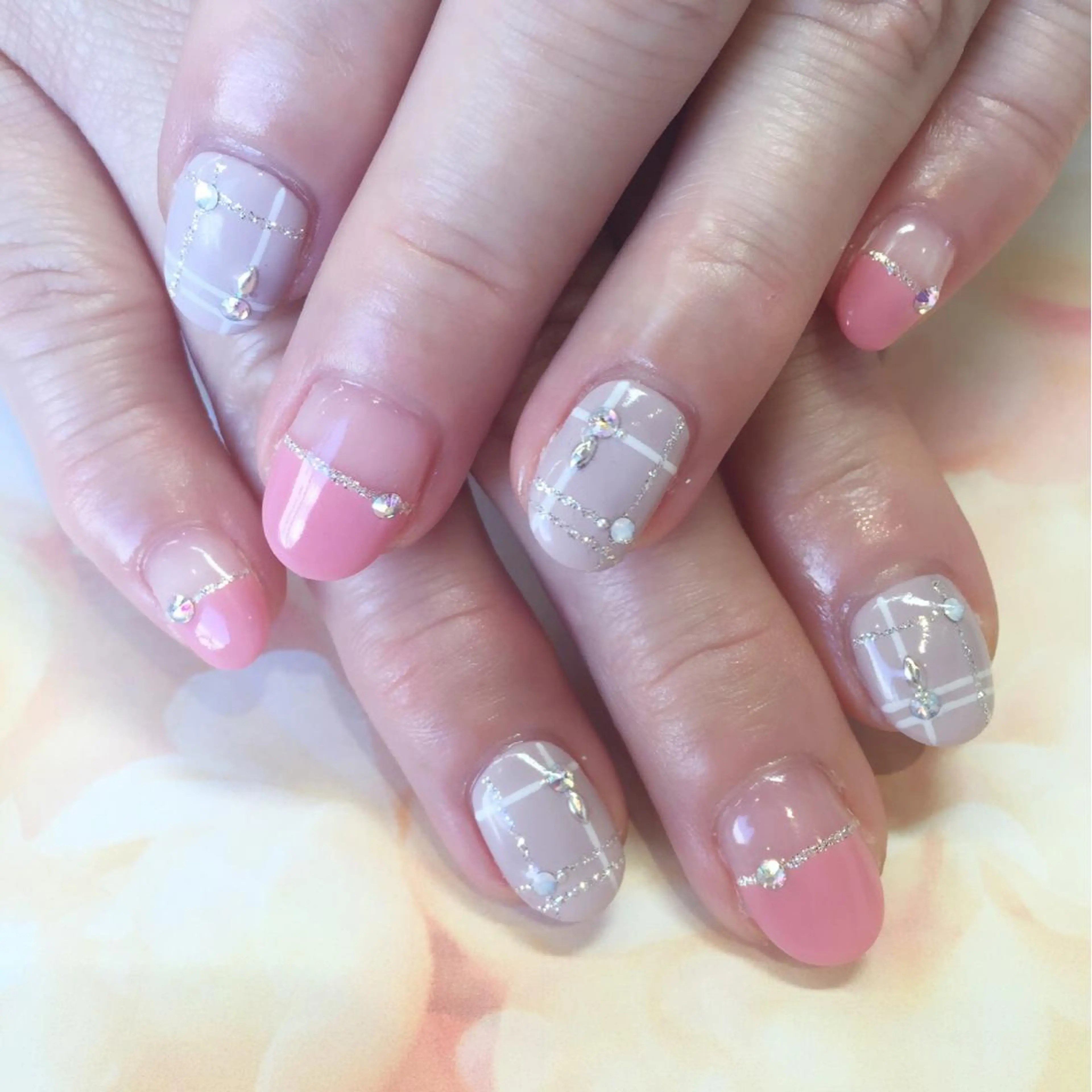 ネイル みよし市 nail salon*pomnal.co所属・Shimada Harukaのネイルデザイン