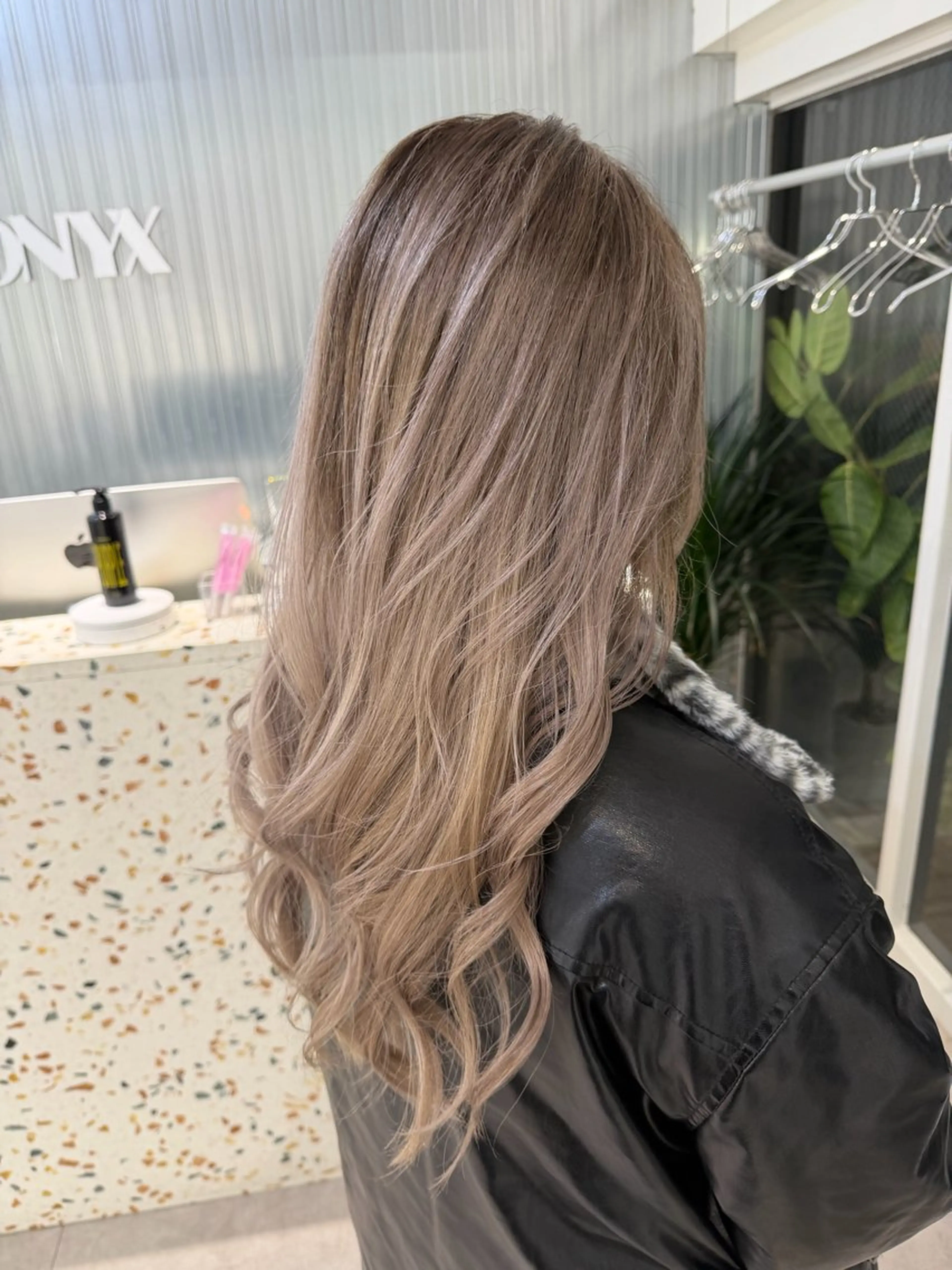 ロング カラー ヘアカラー トリートメント 表参道/ハイライト バレイヤージュのヘアスタイル