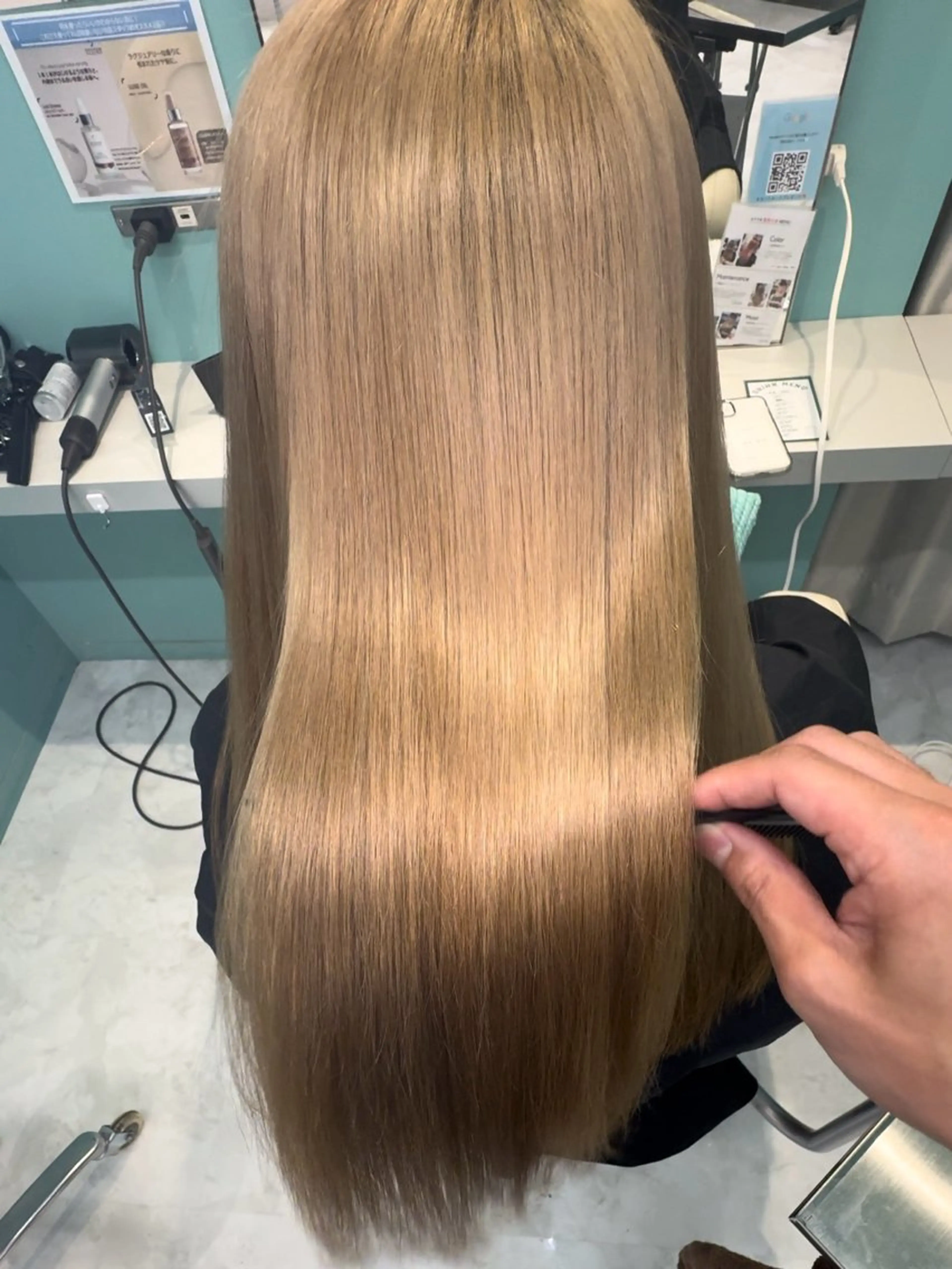 ロング 髪質改善ストレート/レイヤーカット/Lee  Horie所属・髪質改善&縮毛矯正 池本　有宏のヘアスタイル