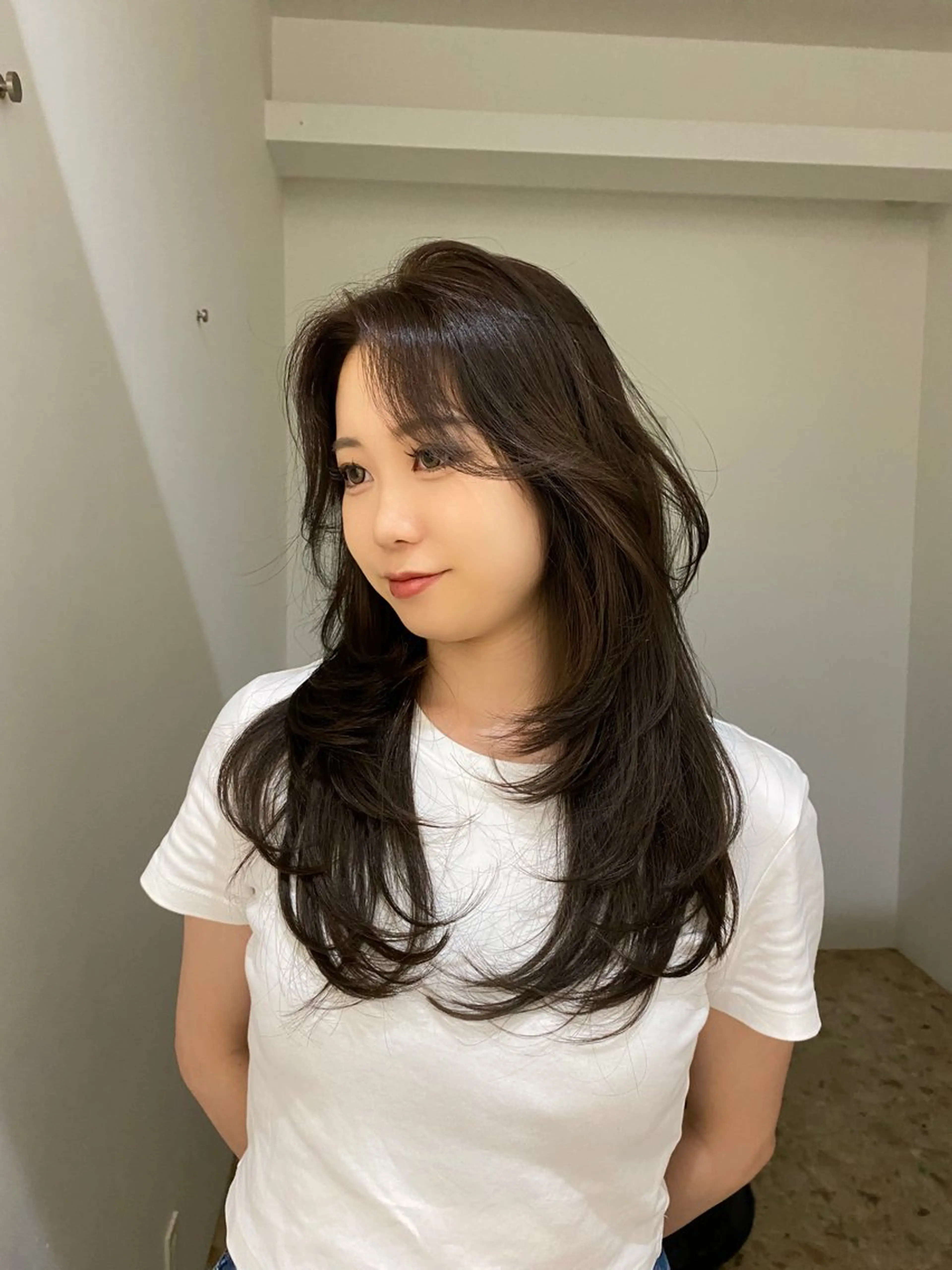 ロング カラー グレージュ 韓国風ヘア レイヤーカット レイヤー/艶カラー /韓国ヘア/高松のヘアスタイル