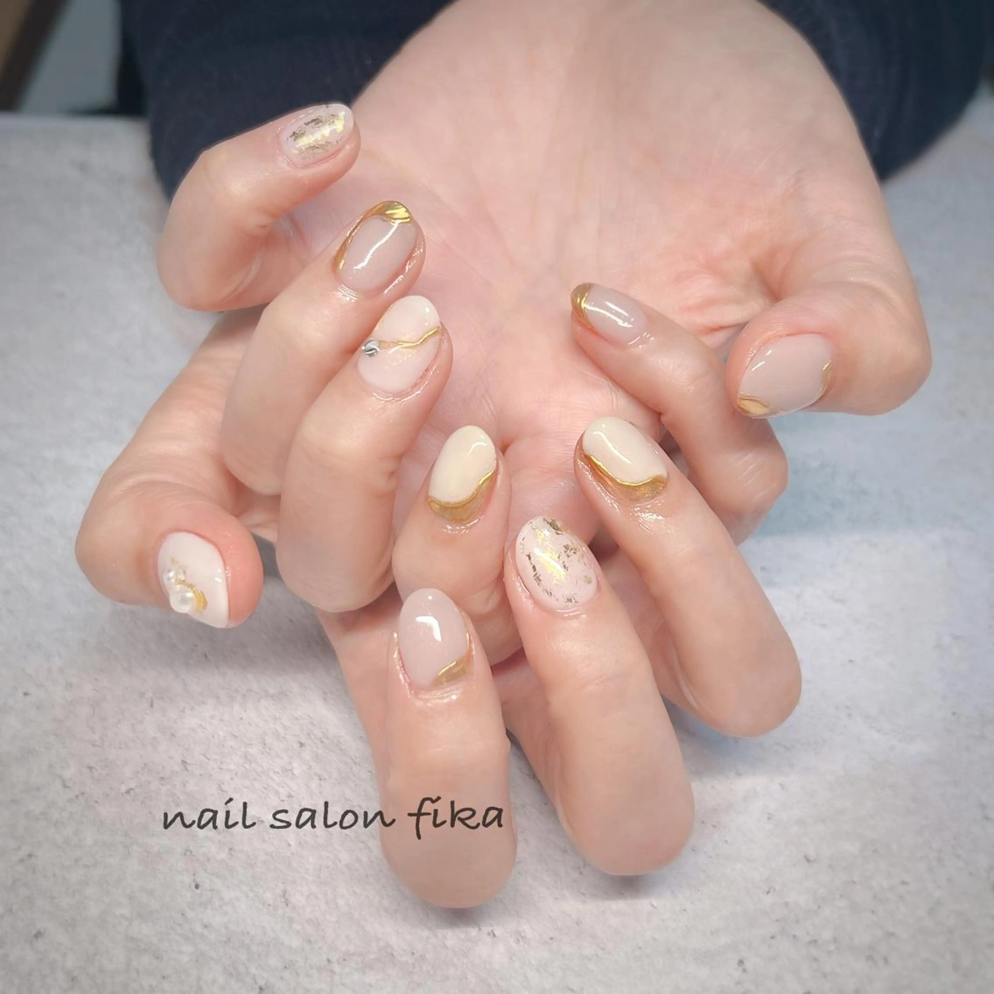 ネイル アートネイル ミラーネイル nail salon fikaのネイルデザイン